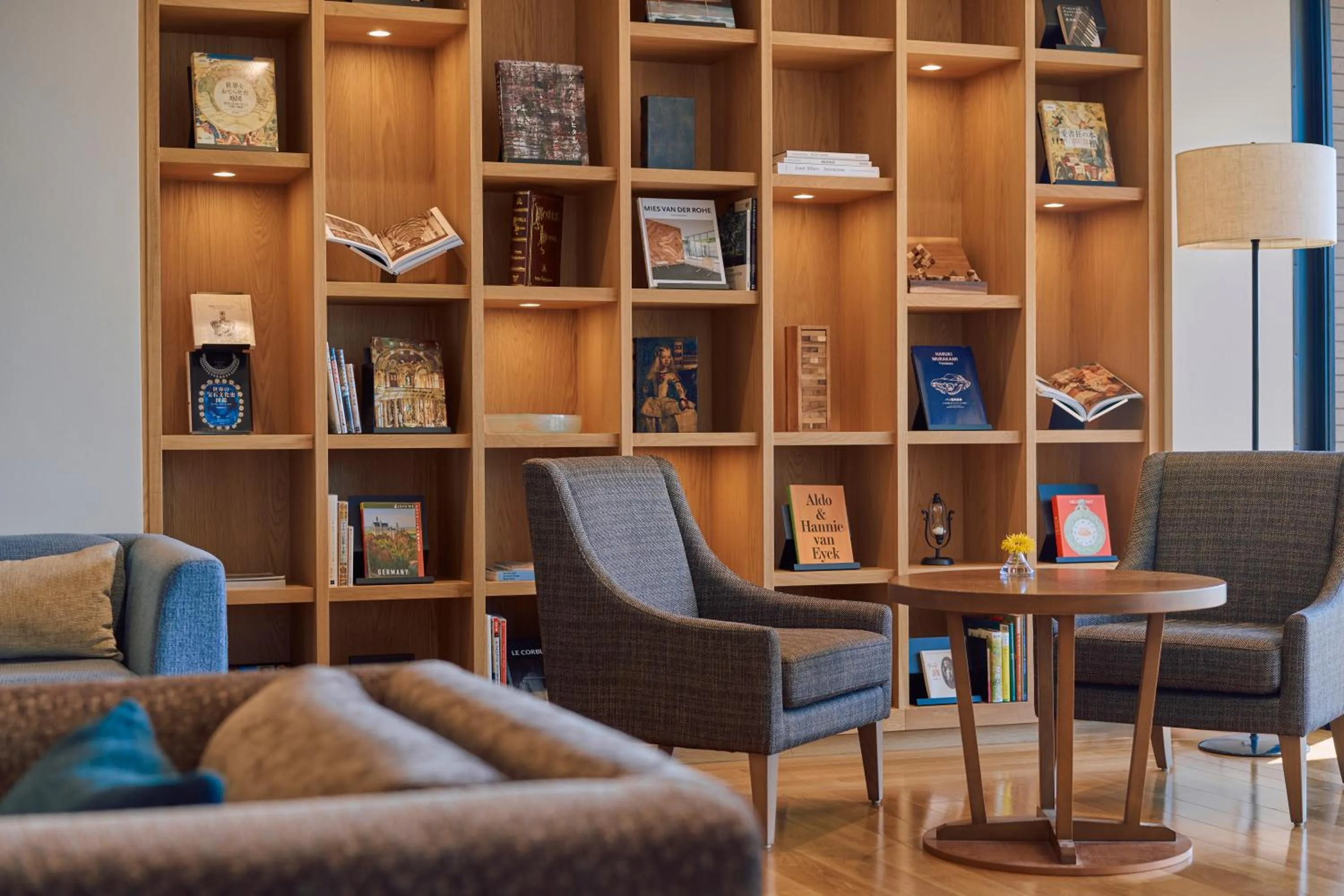 Lounge or bar in Hotel Grand Bach Atami Crescendo