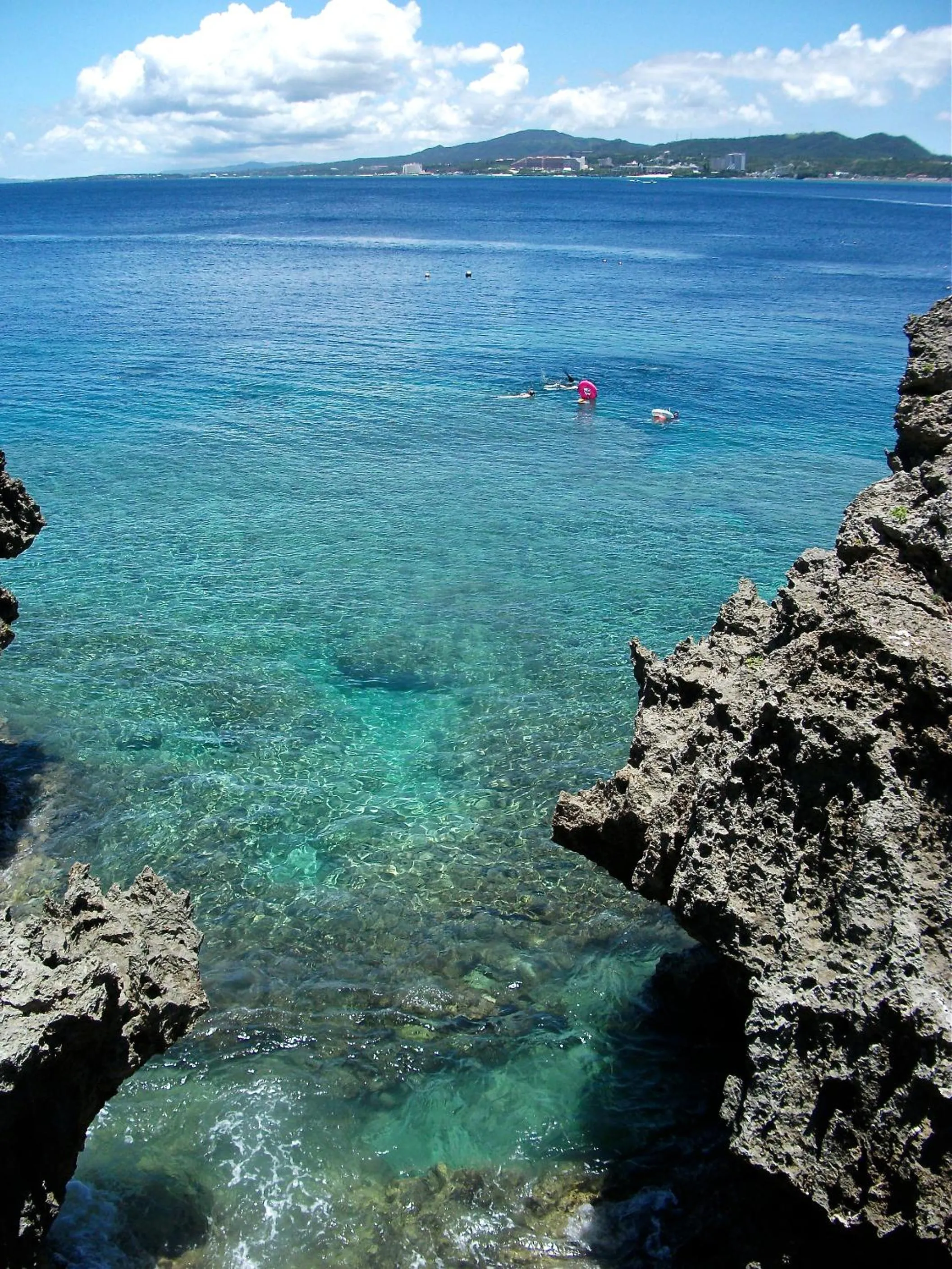 Diving in Akachichi Guesthouse