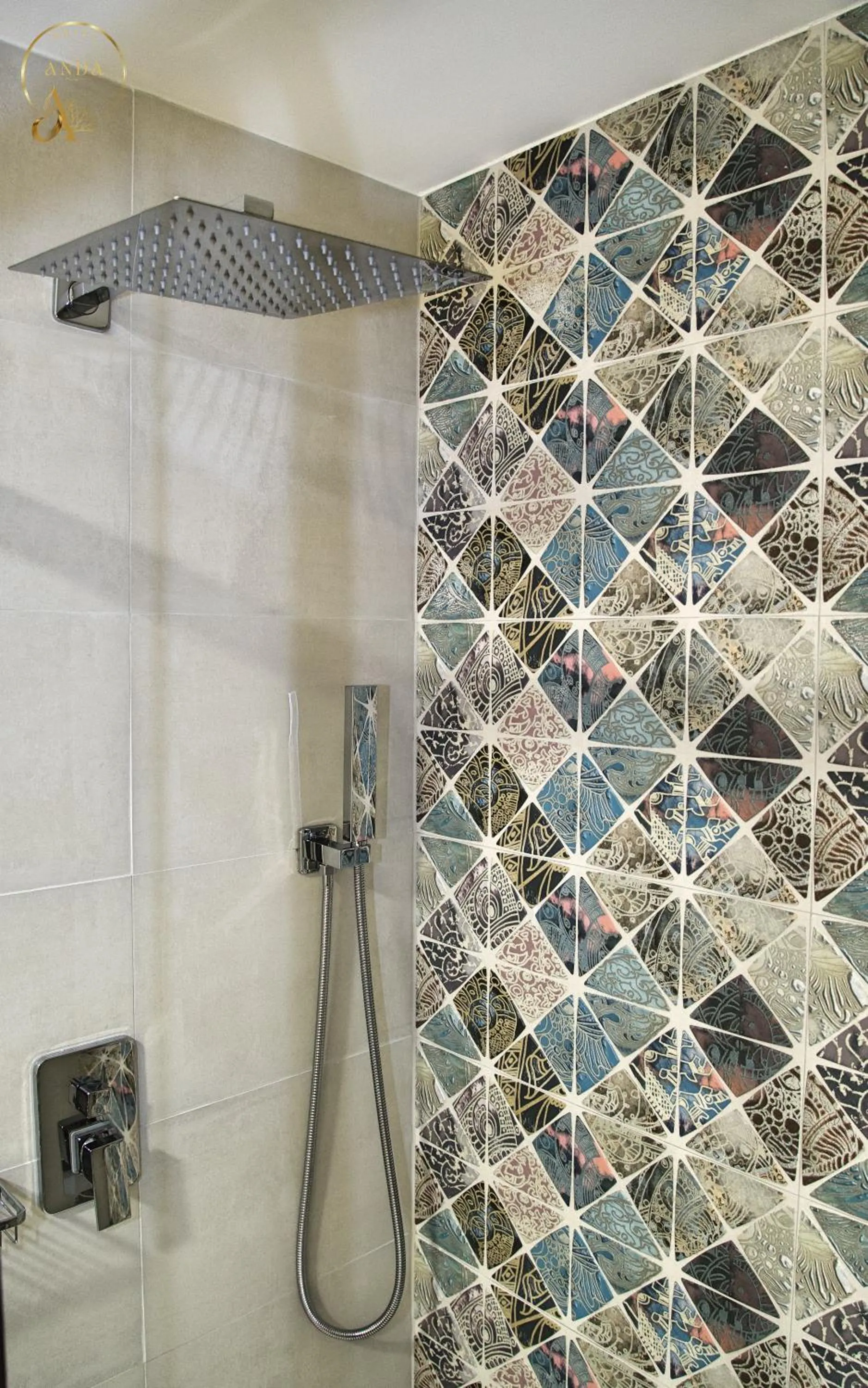 Shower in Hotel Anda