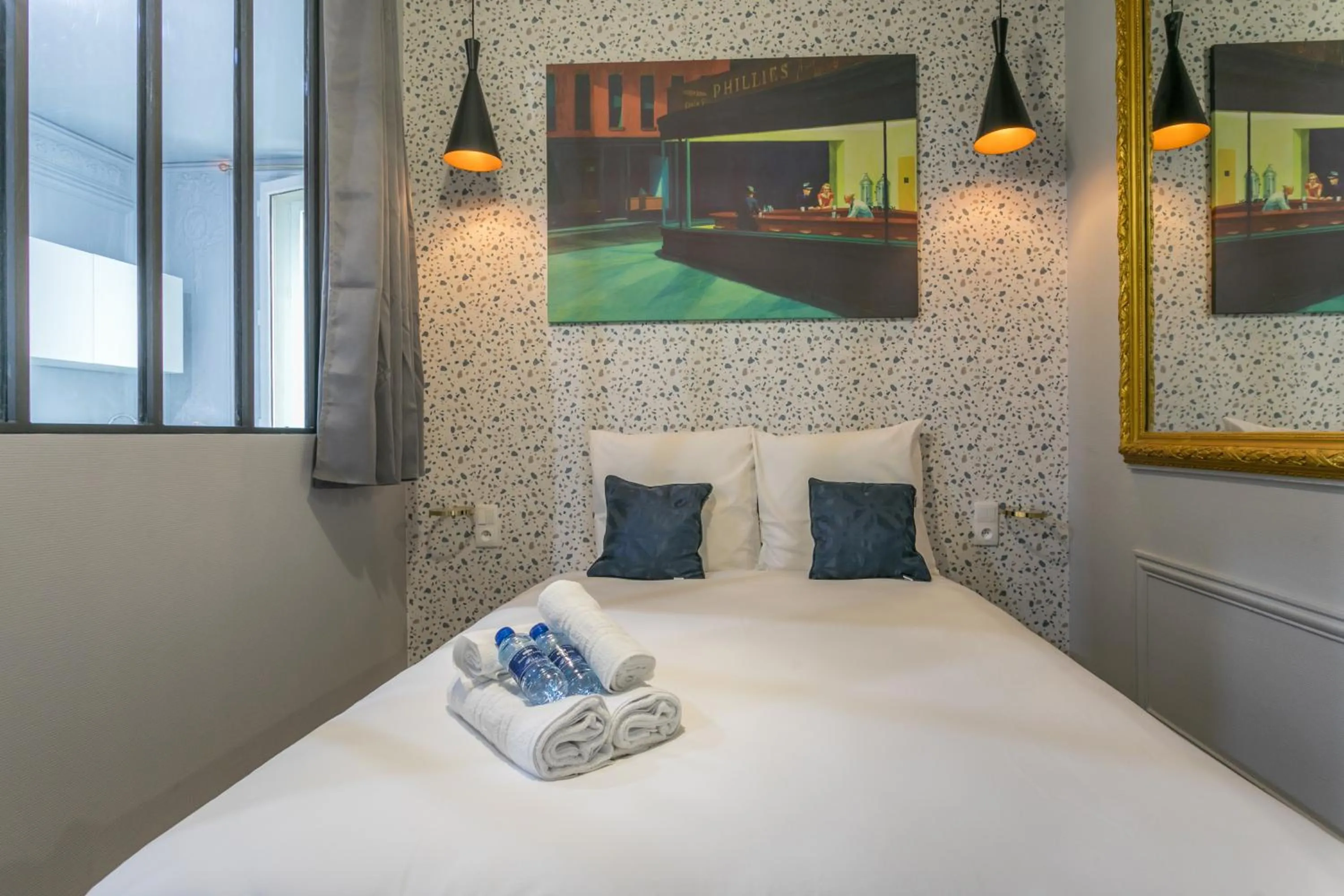 Bedroom, Bed in WS Saint-Lazare - Opera