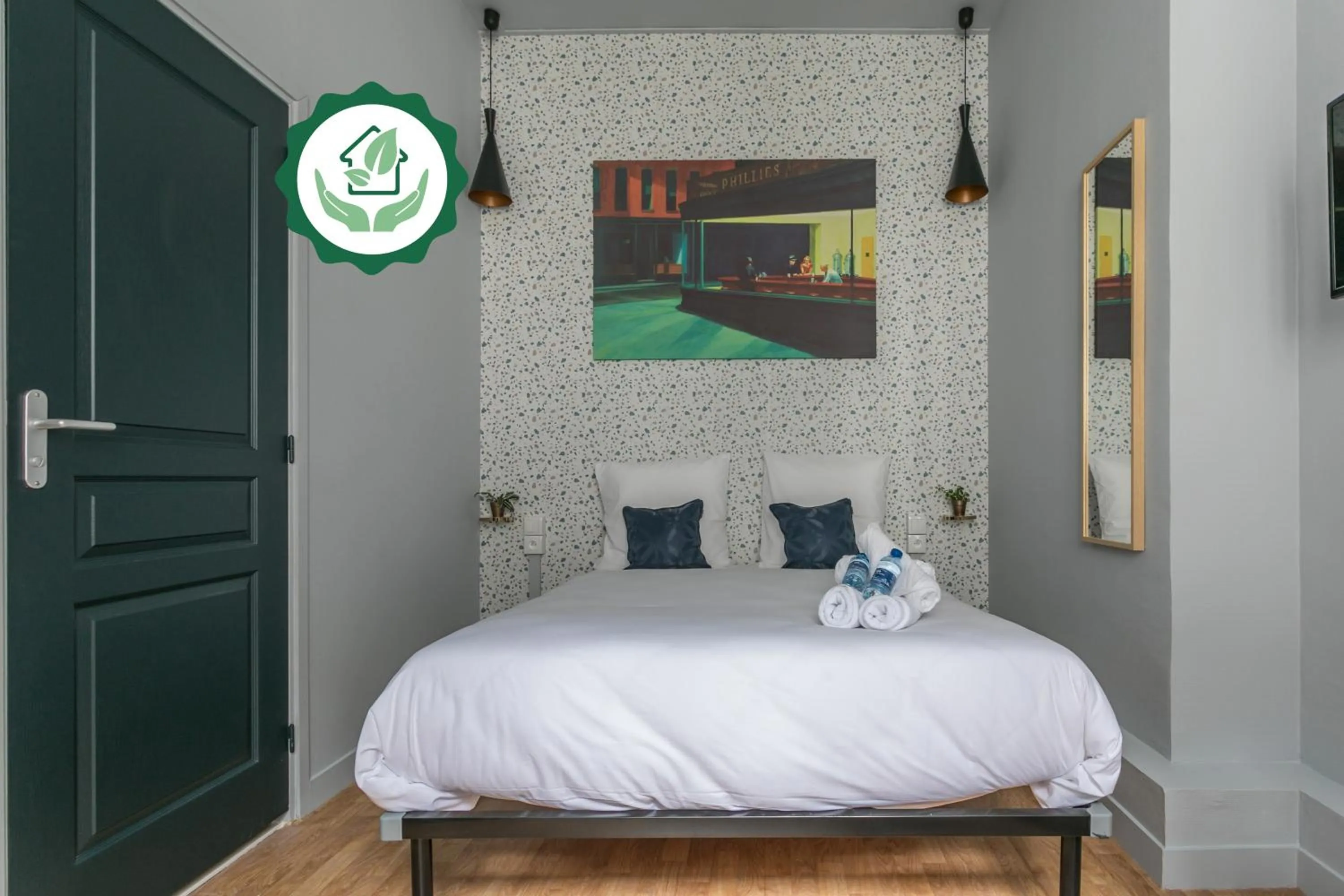 Living room, Bed in WS Saint-Lazare - Opera