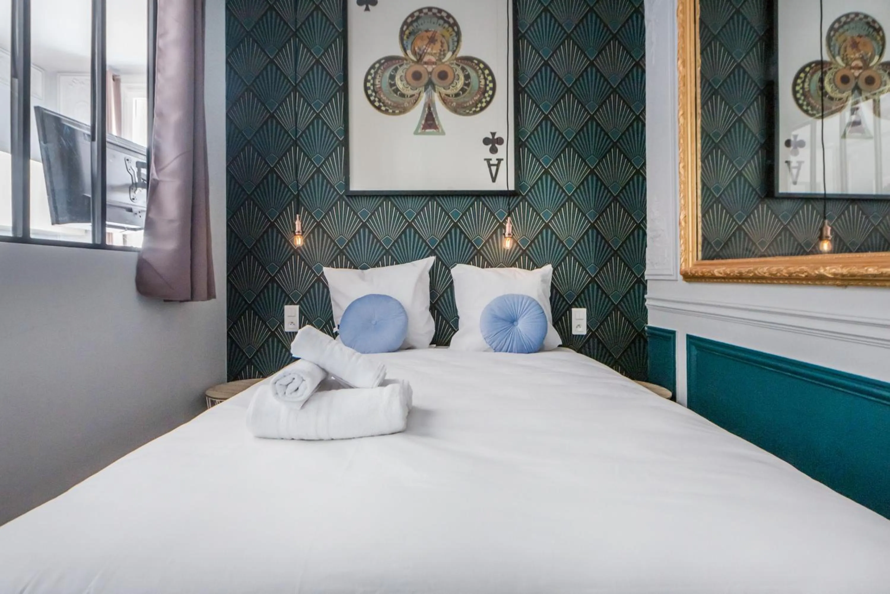 Bedroom, Bed in WS Saint-Lazare - Opera