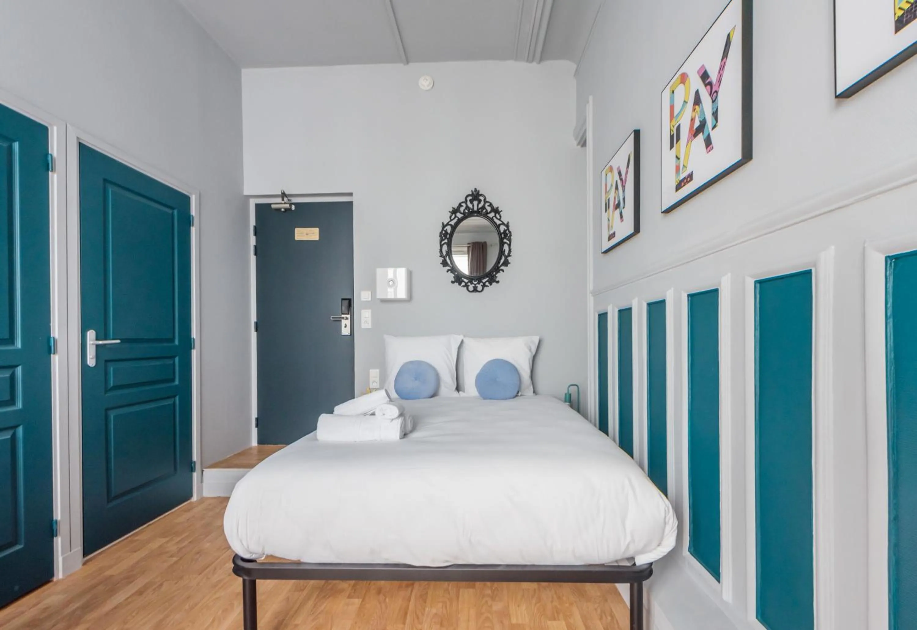 Bedroom, Bed in WS Saint-Lazare - Opera