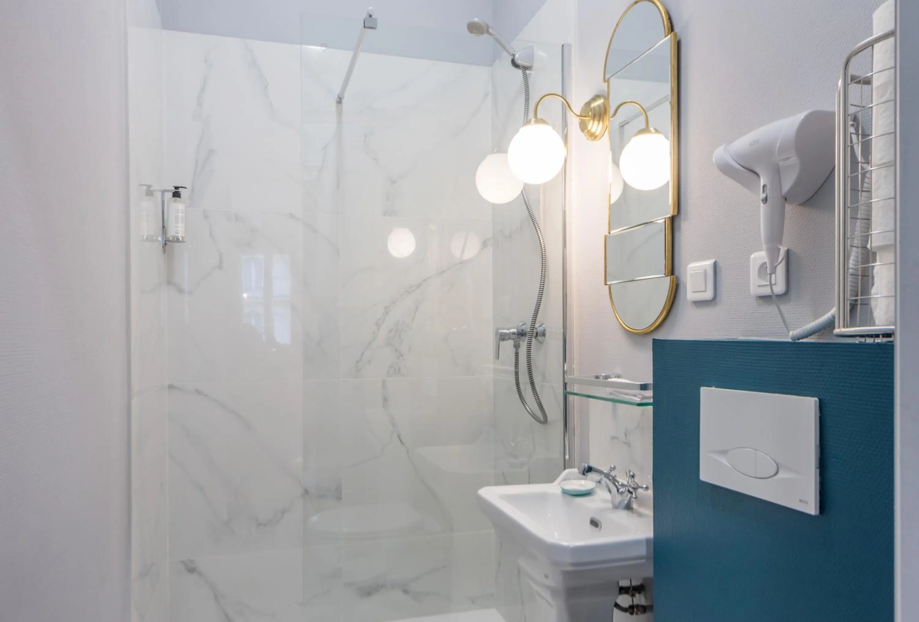 Bathroom in WS Saint-Lazare - Opera