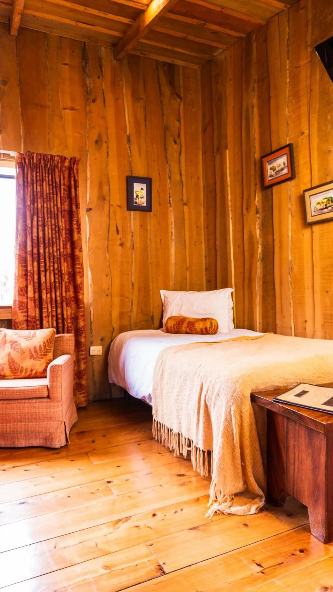 Bed in Poas Volcano Lodge