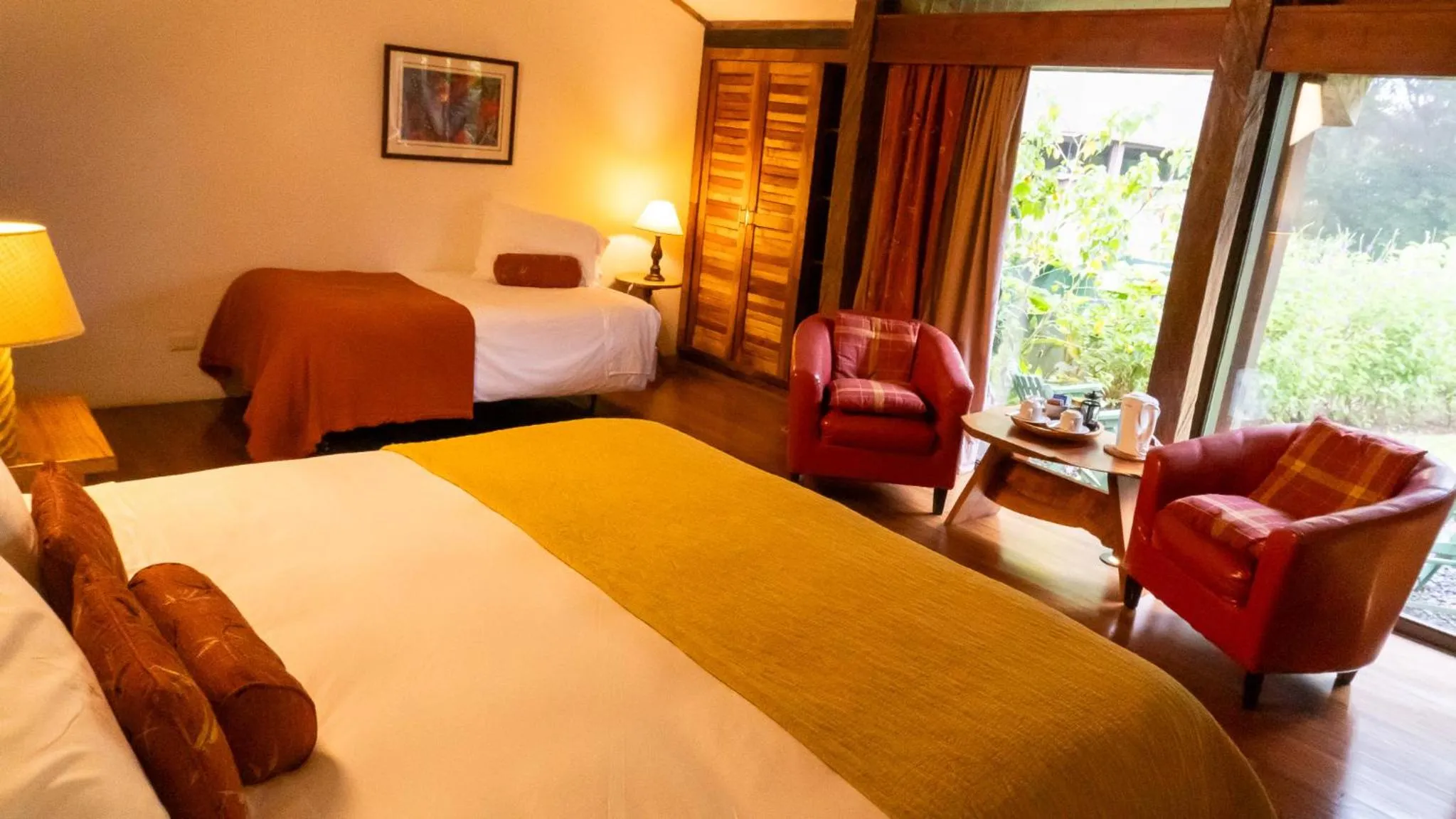 Bedroom, Bed in Poas Volcano Lodge