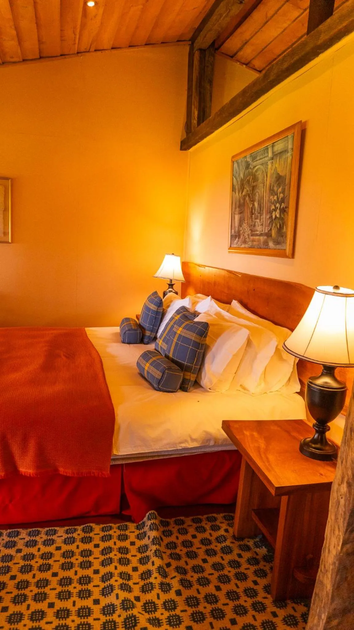 Bedroom, Bed in Poas Volcano Lodge