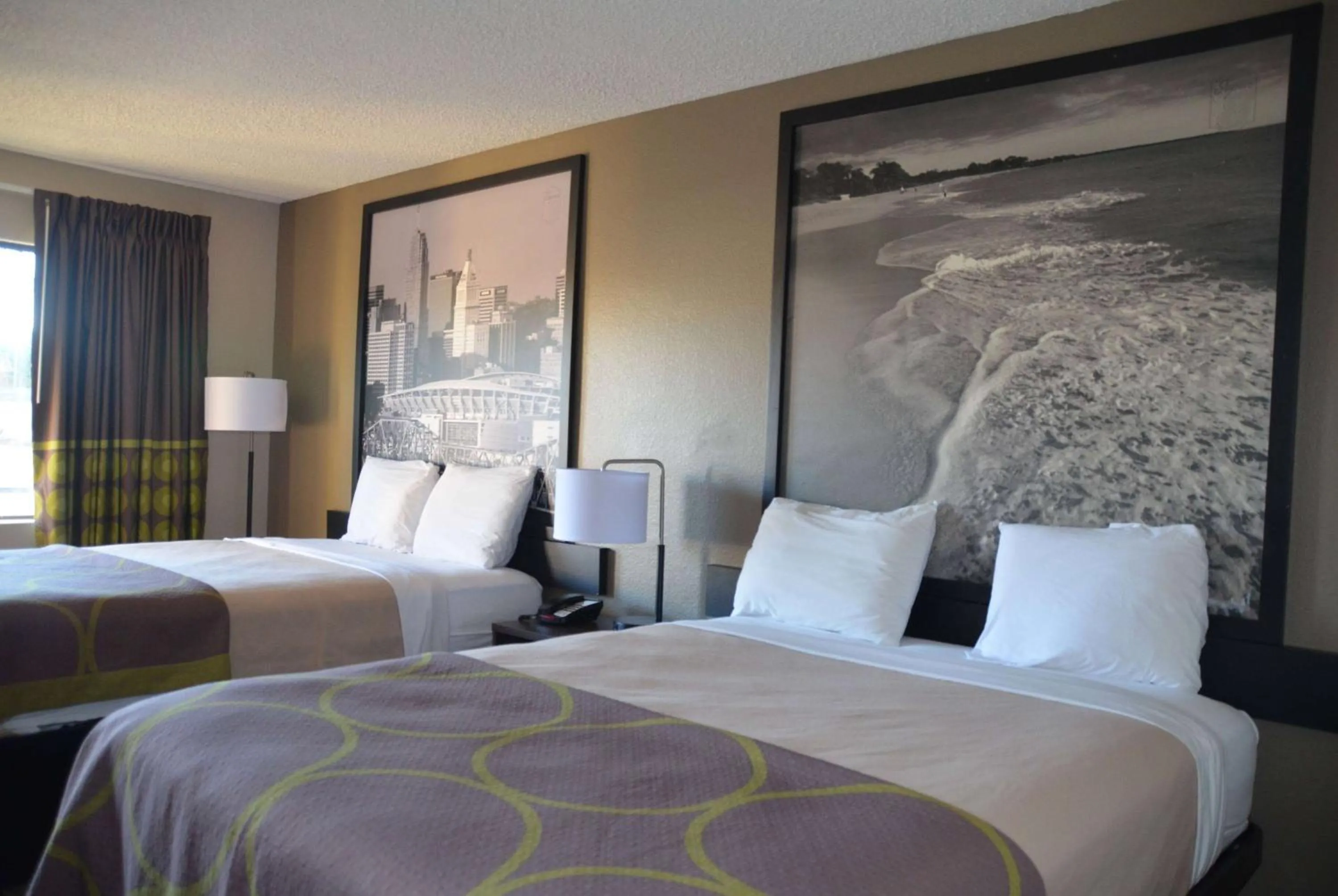 Photo of the whole room, Bed in Super 8 by Wyndham Fredericksburg