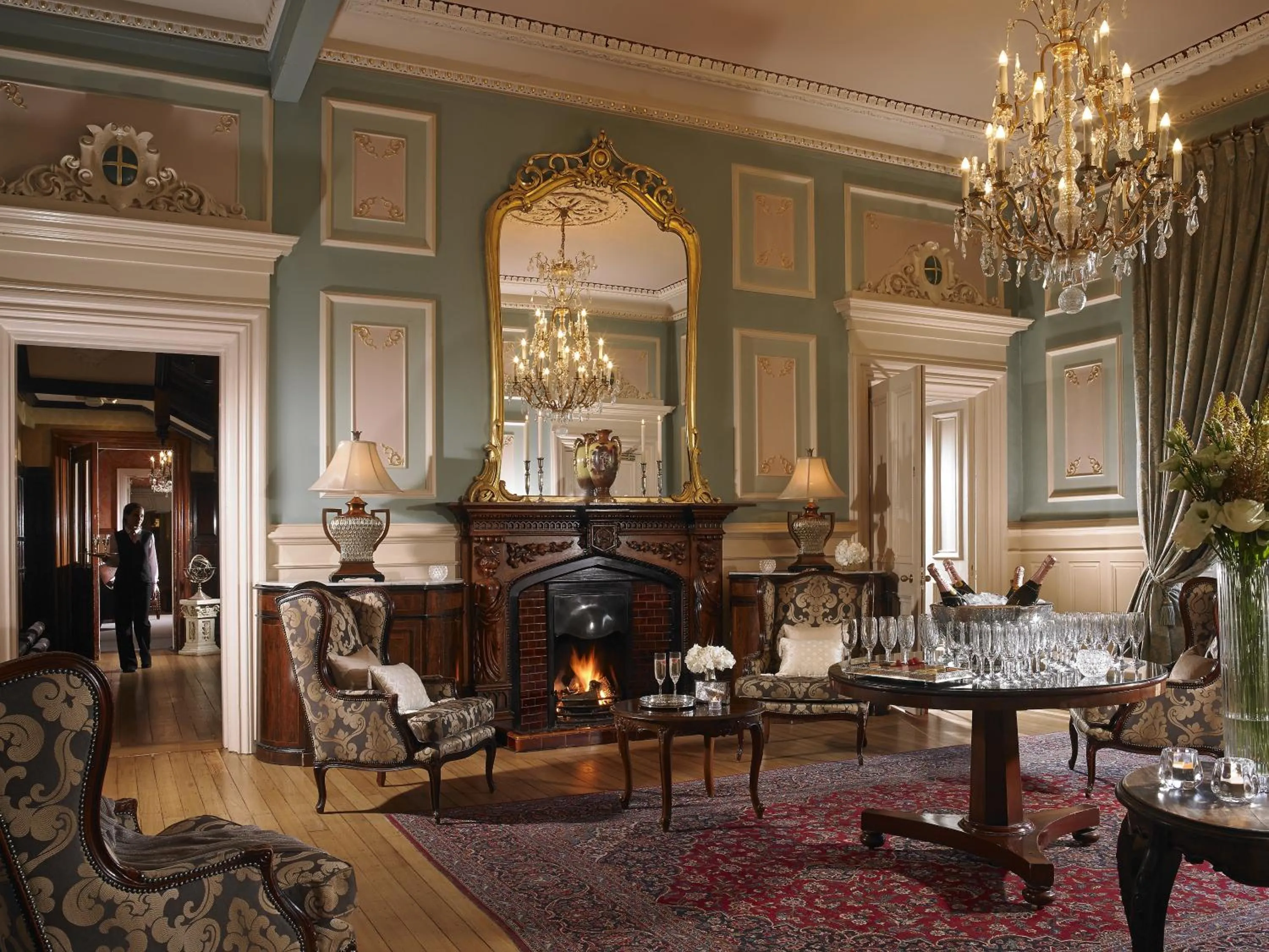 Lounge or bar in Killashee Hotel