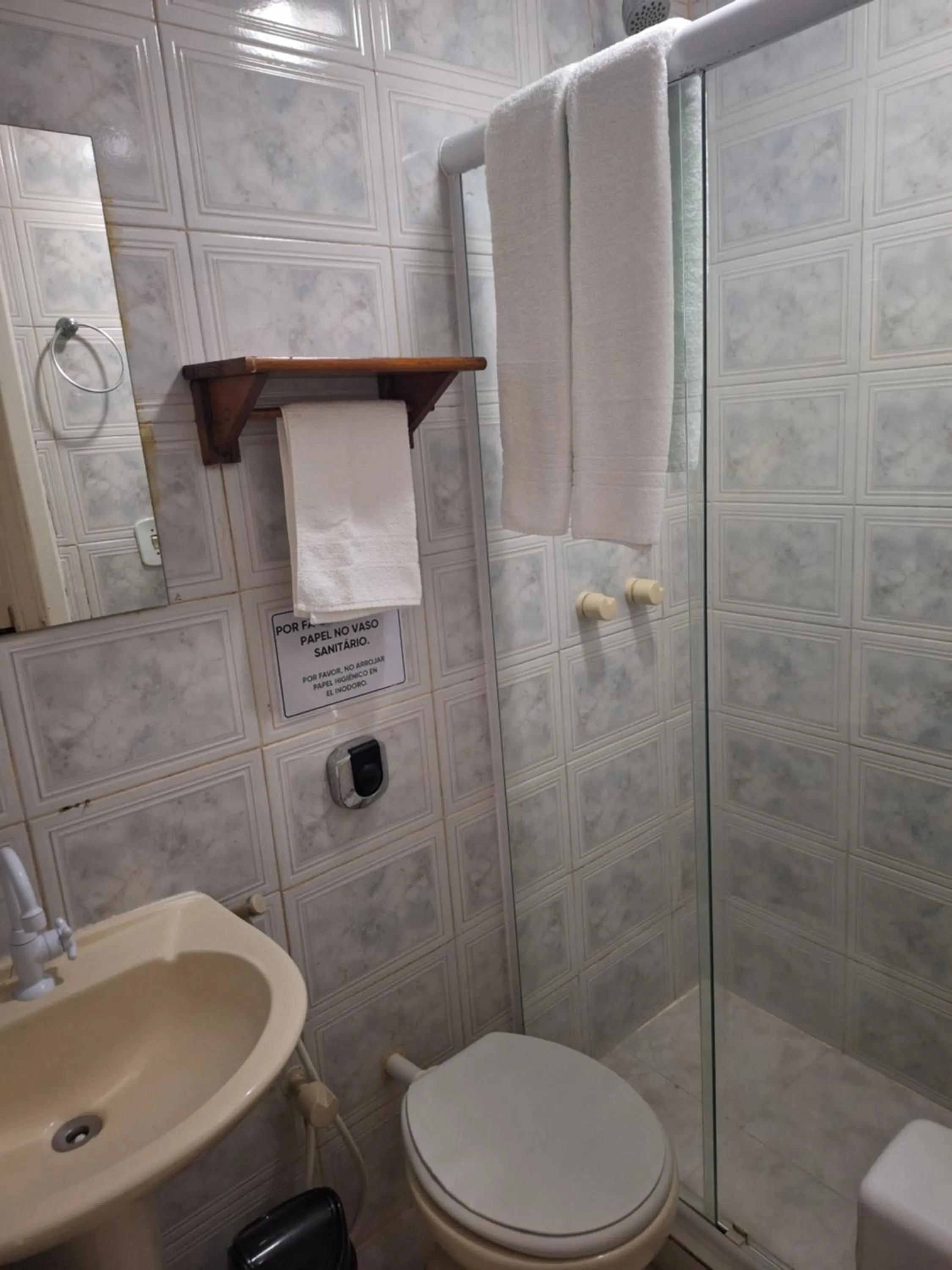 Shower in Pousada Areias Brancas