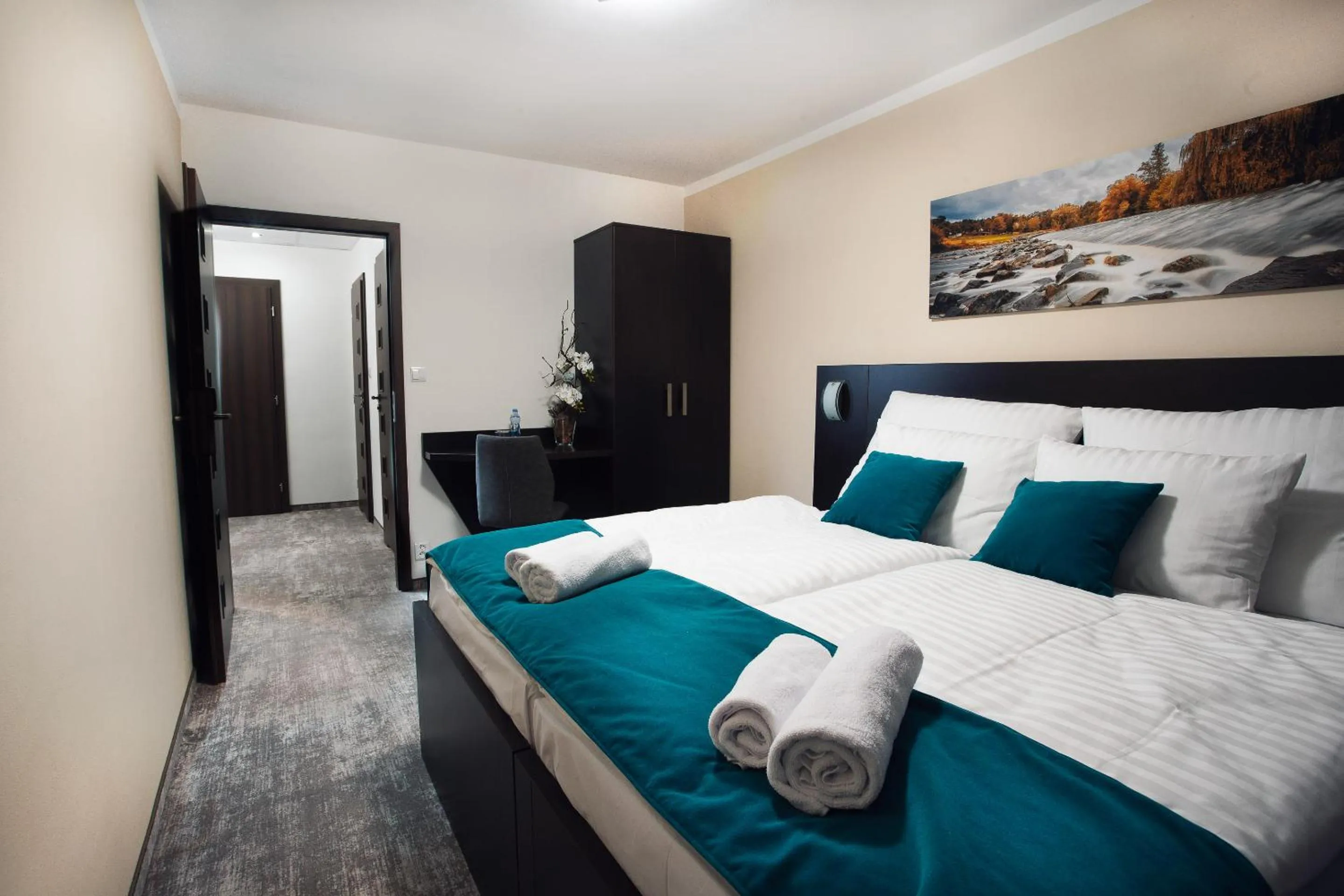 Bedroom, Bed in Hotel Crystal