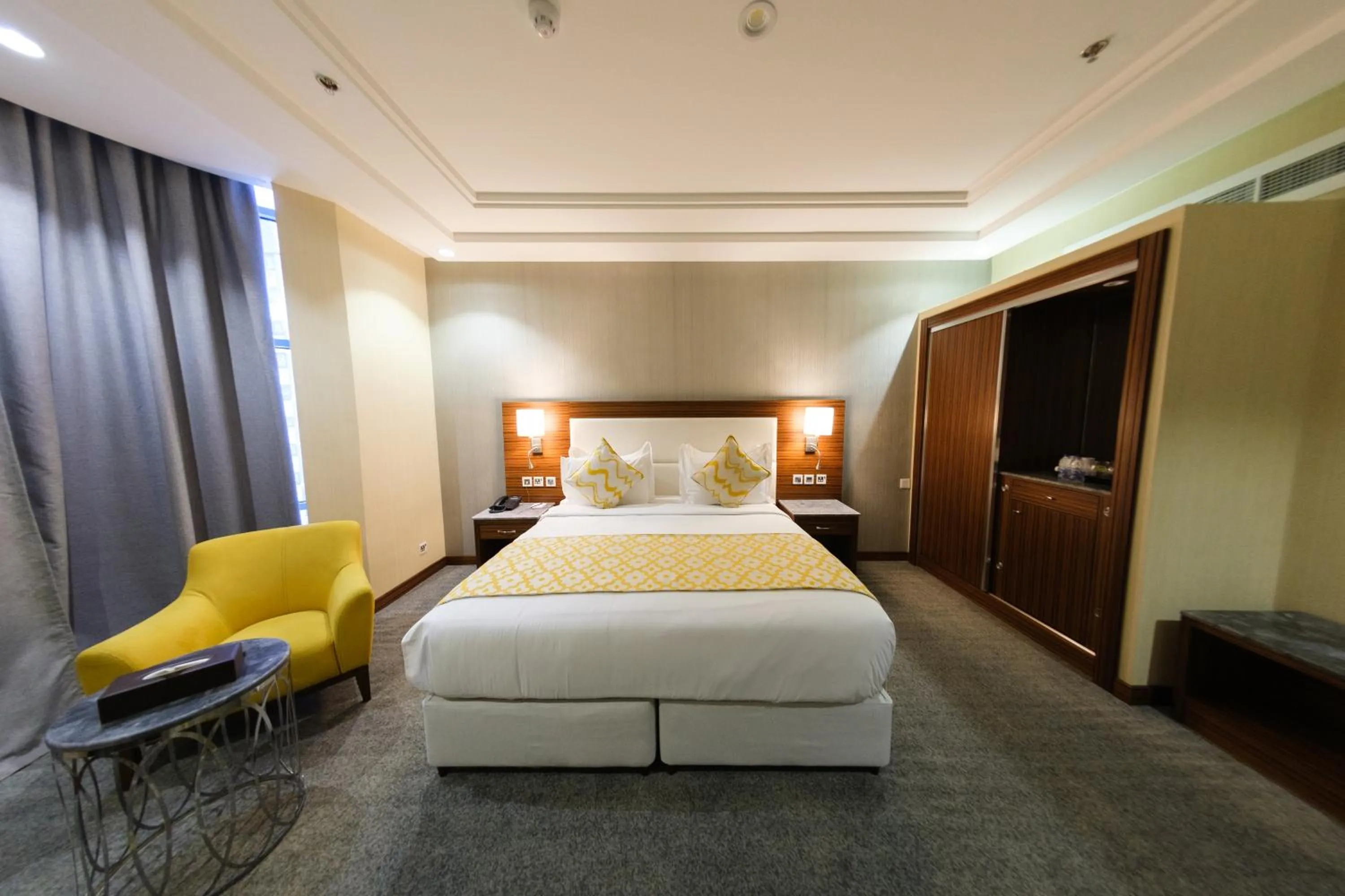 Bed in Taj Al Worood