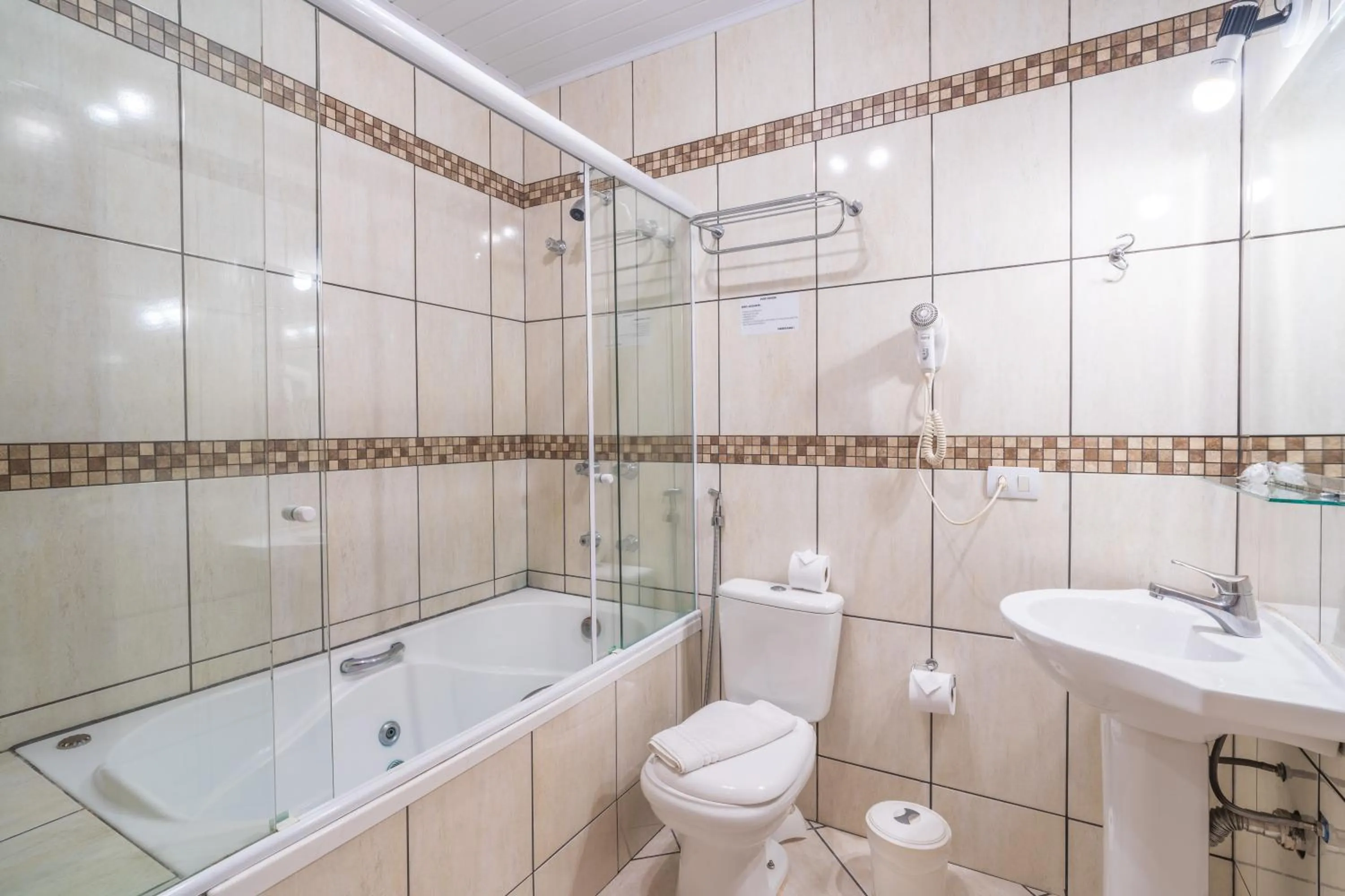 Suite in Pousada Serra do Jordão by Concavus