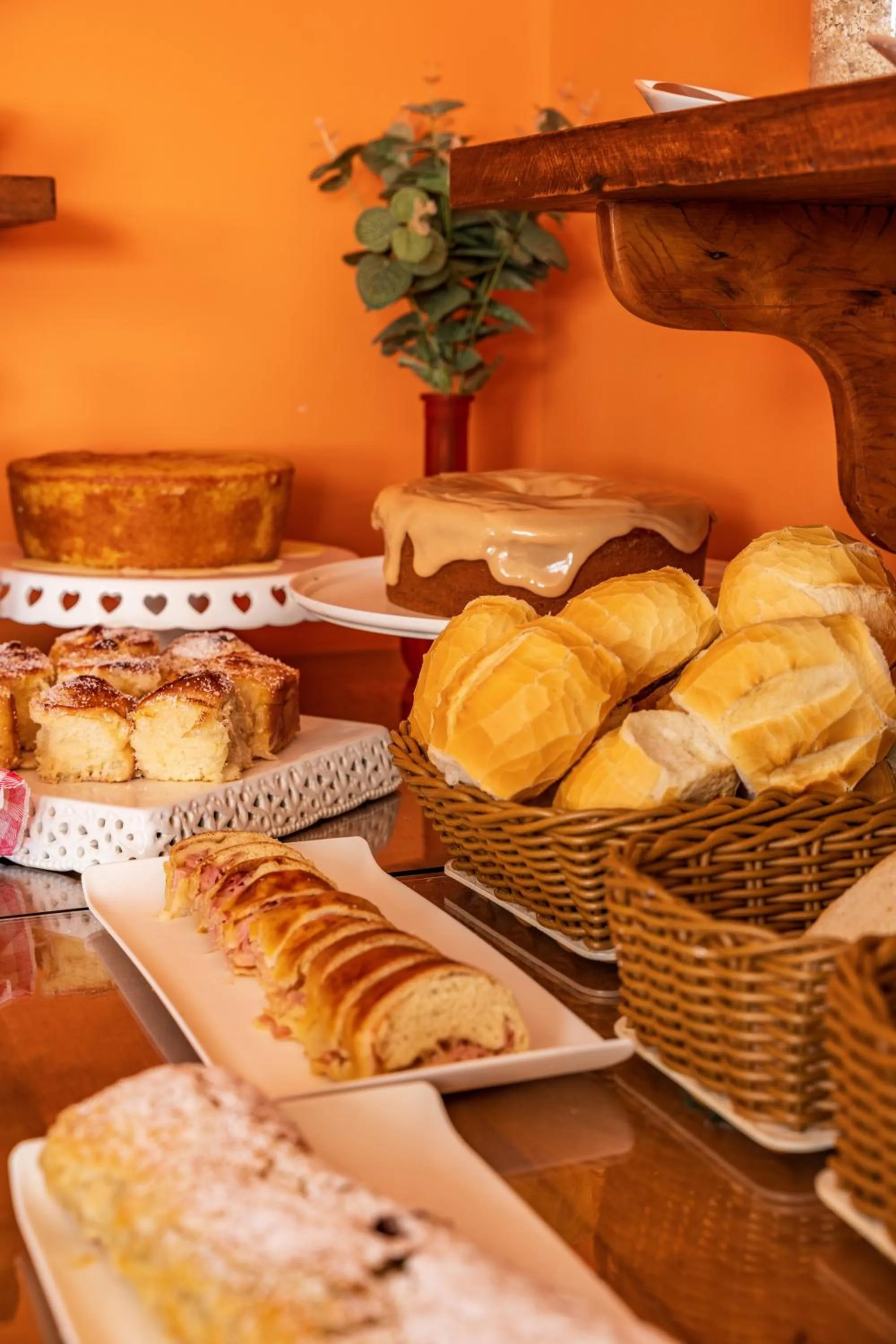 Breakfast in Pousada Serra do Jordão by Concavus