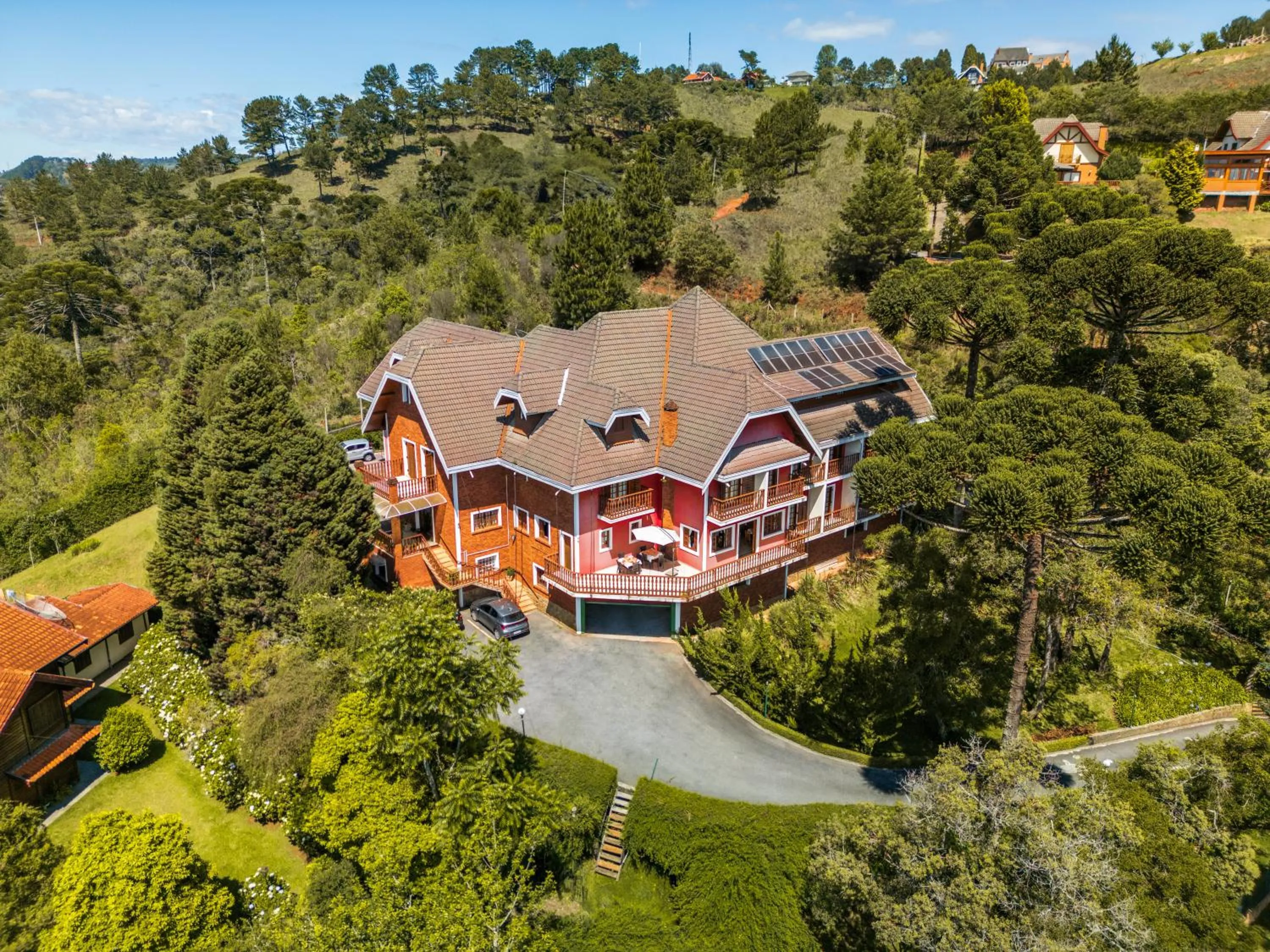 Natural landscape in Pousada Serra do Jordão by Concavus