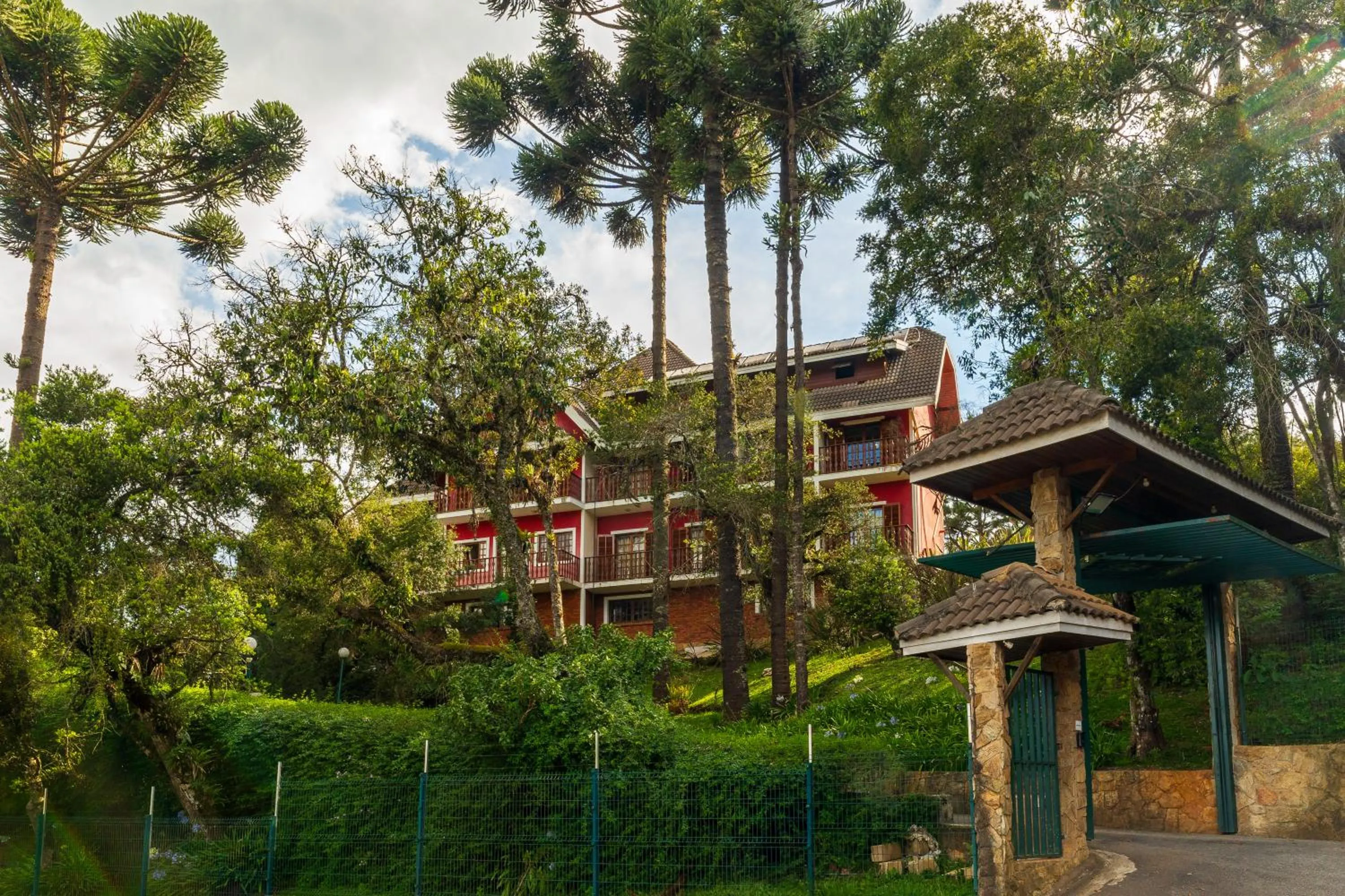 Property building in Pousada Serra do Jordão by Concavus