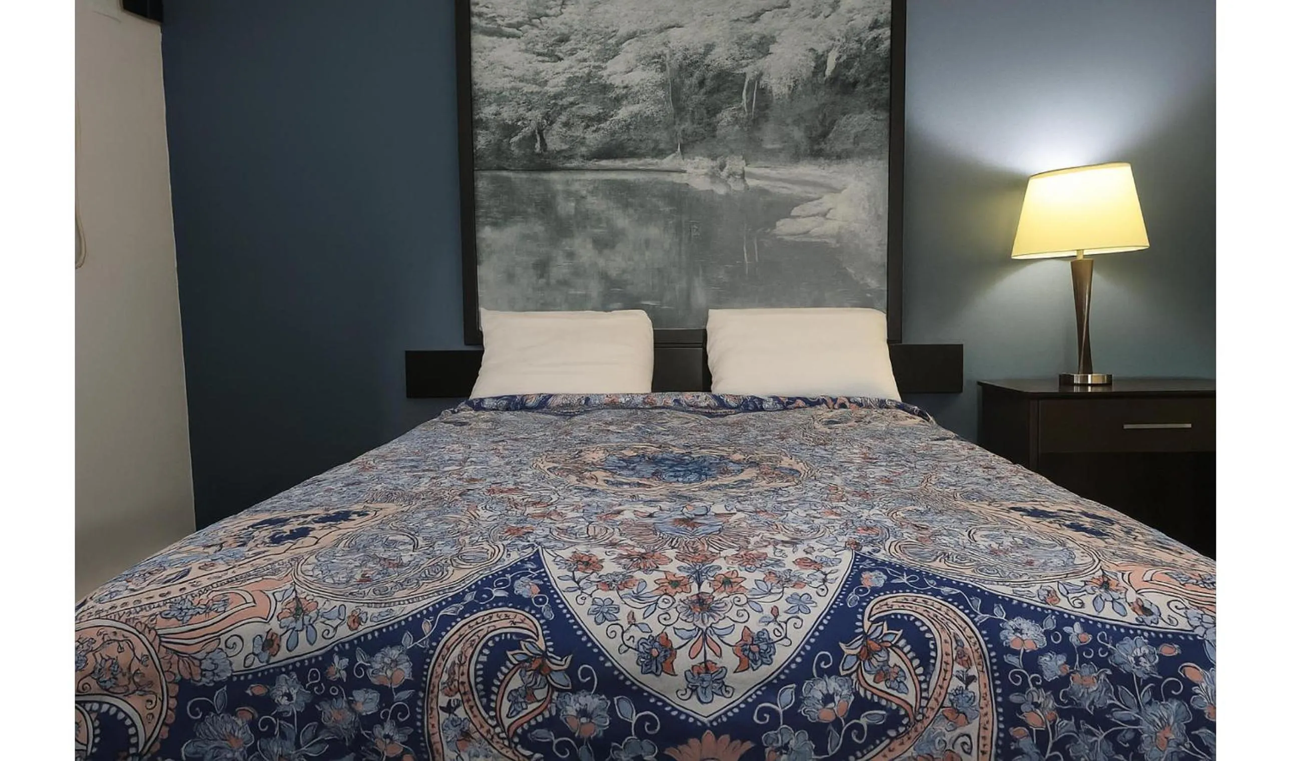 Bedroom, Bed in Hotel O Oskaloosa Near Eddyville