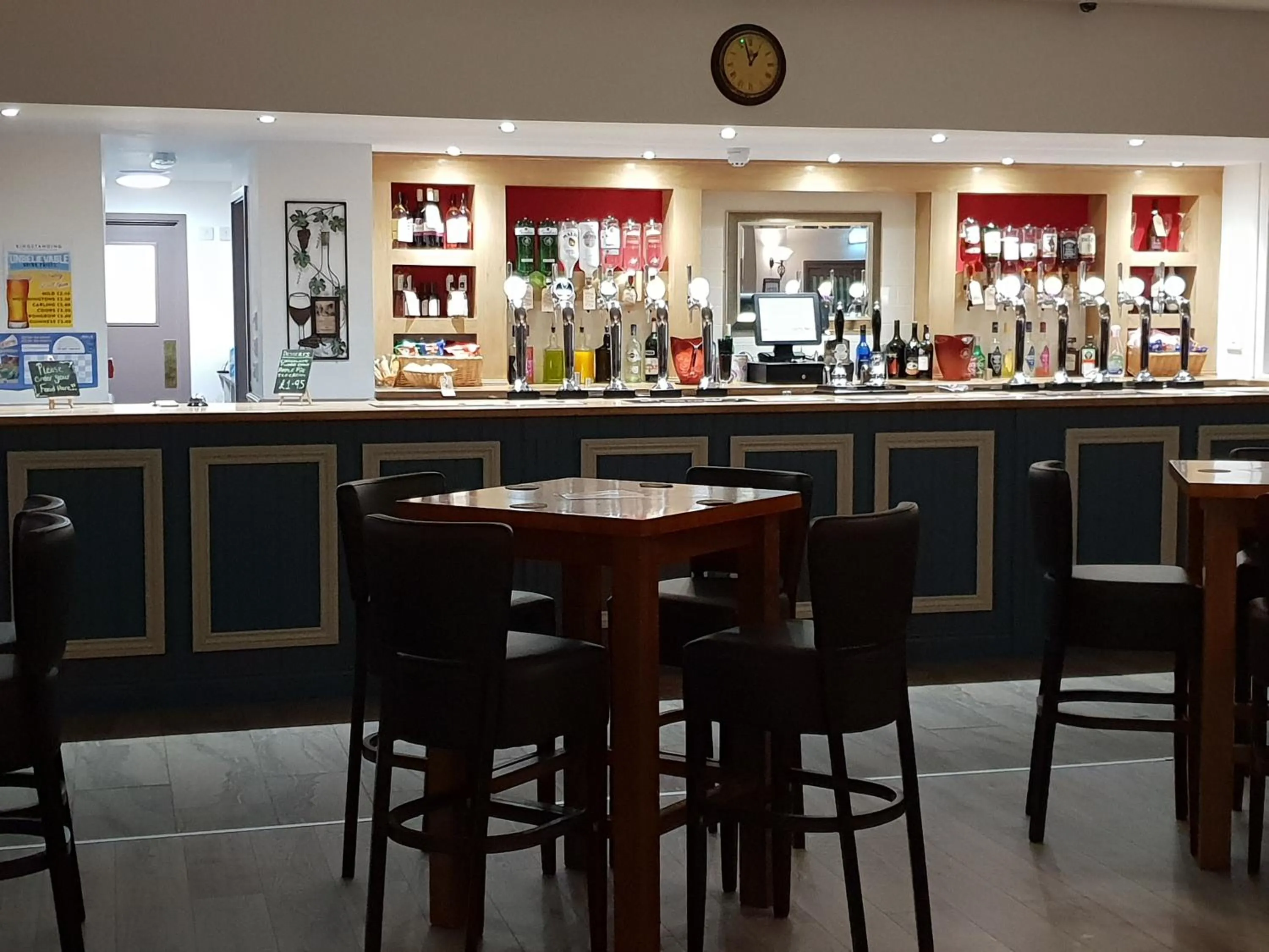 Restaurant/places to eat in The Kingstanding Inn
