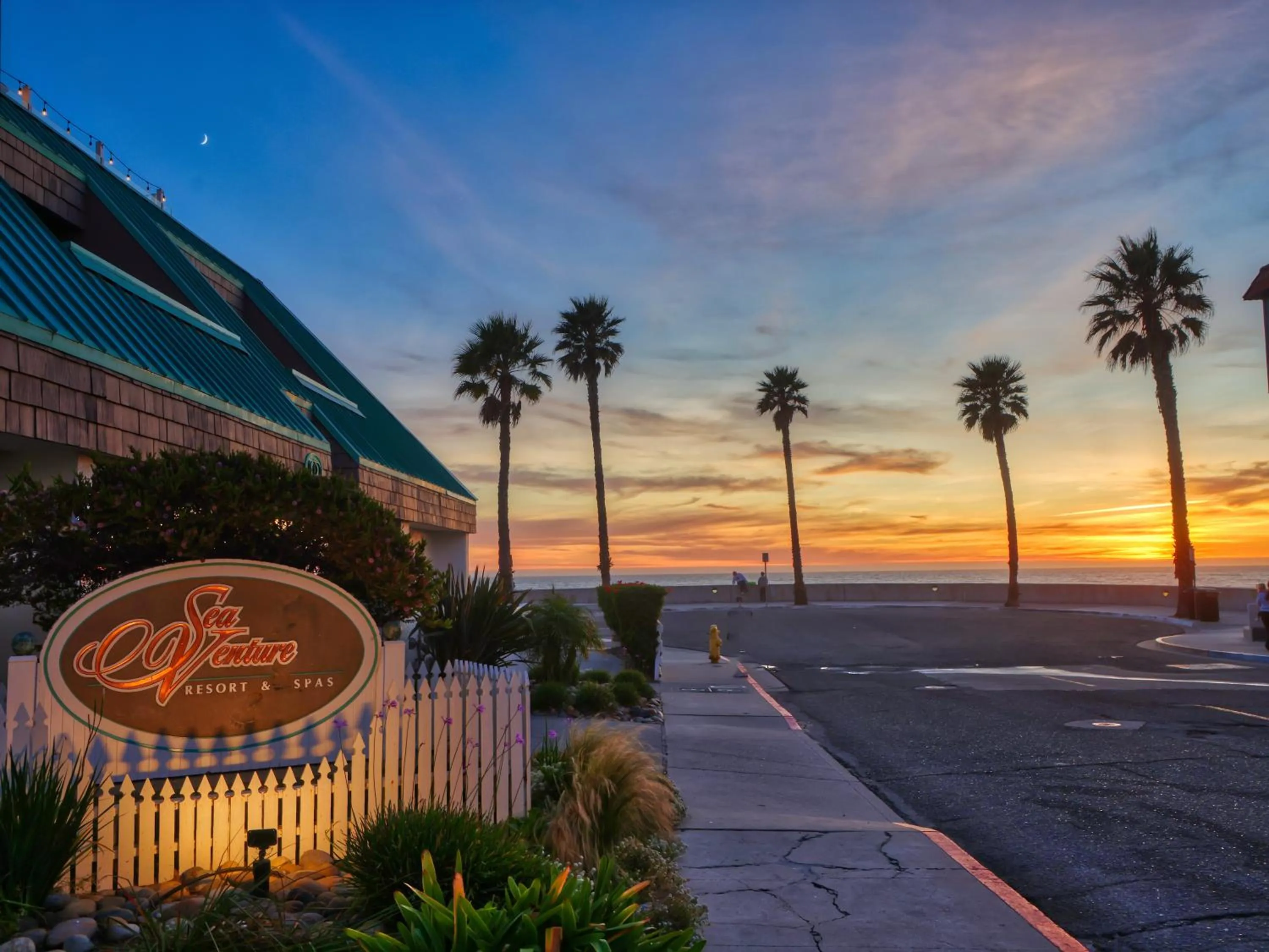 Facade/entrance in SeaVenture Beach Hotel