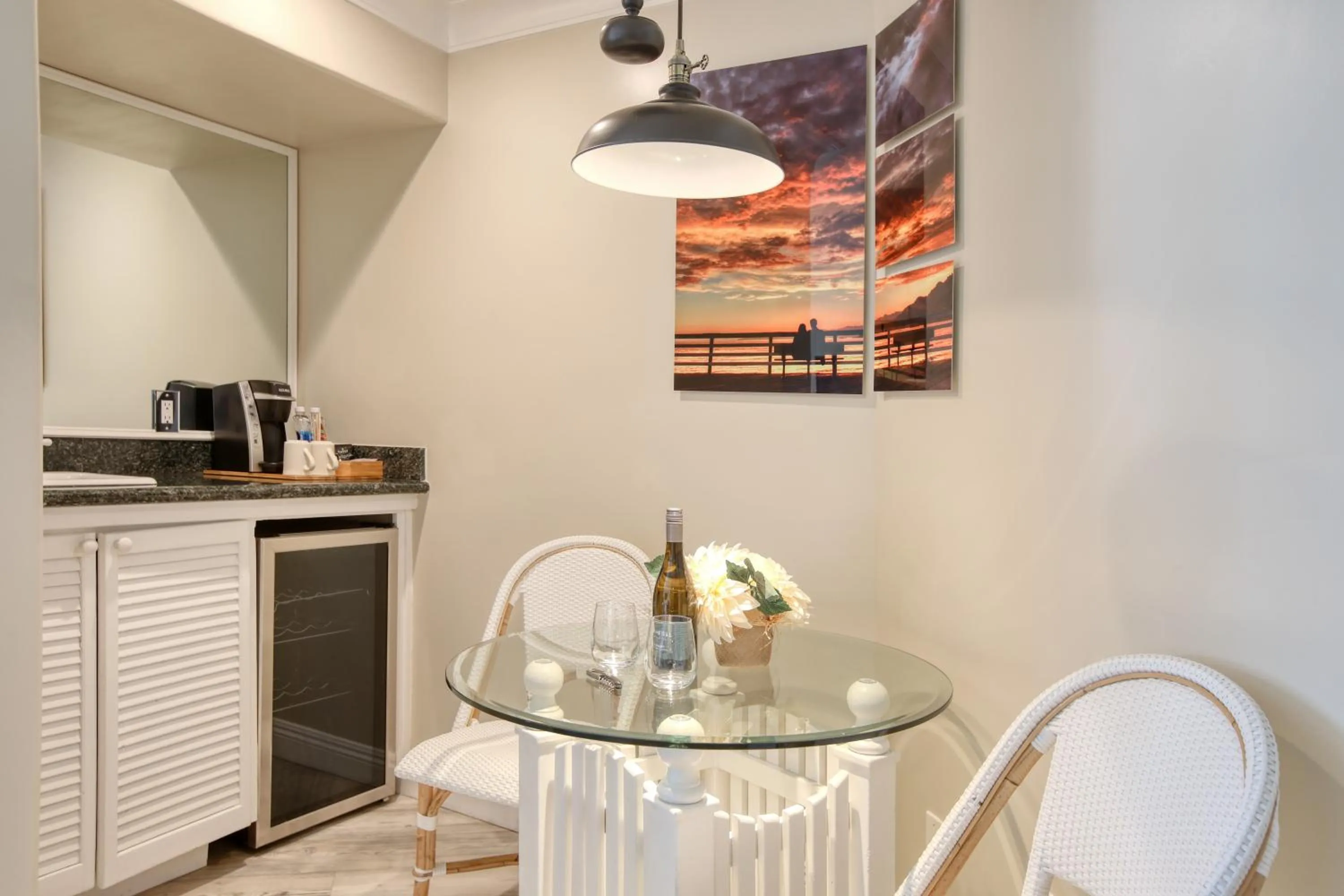 Coffee/tea facilities in SeaVenture Beach Hotel