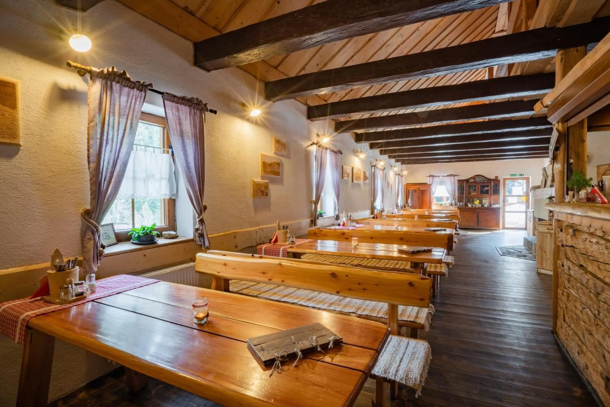 Restaurant/places to eat in Chata Magurka