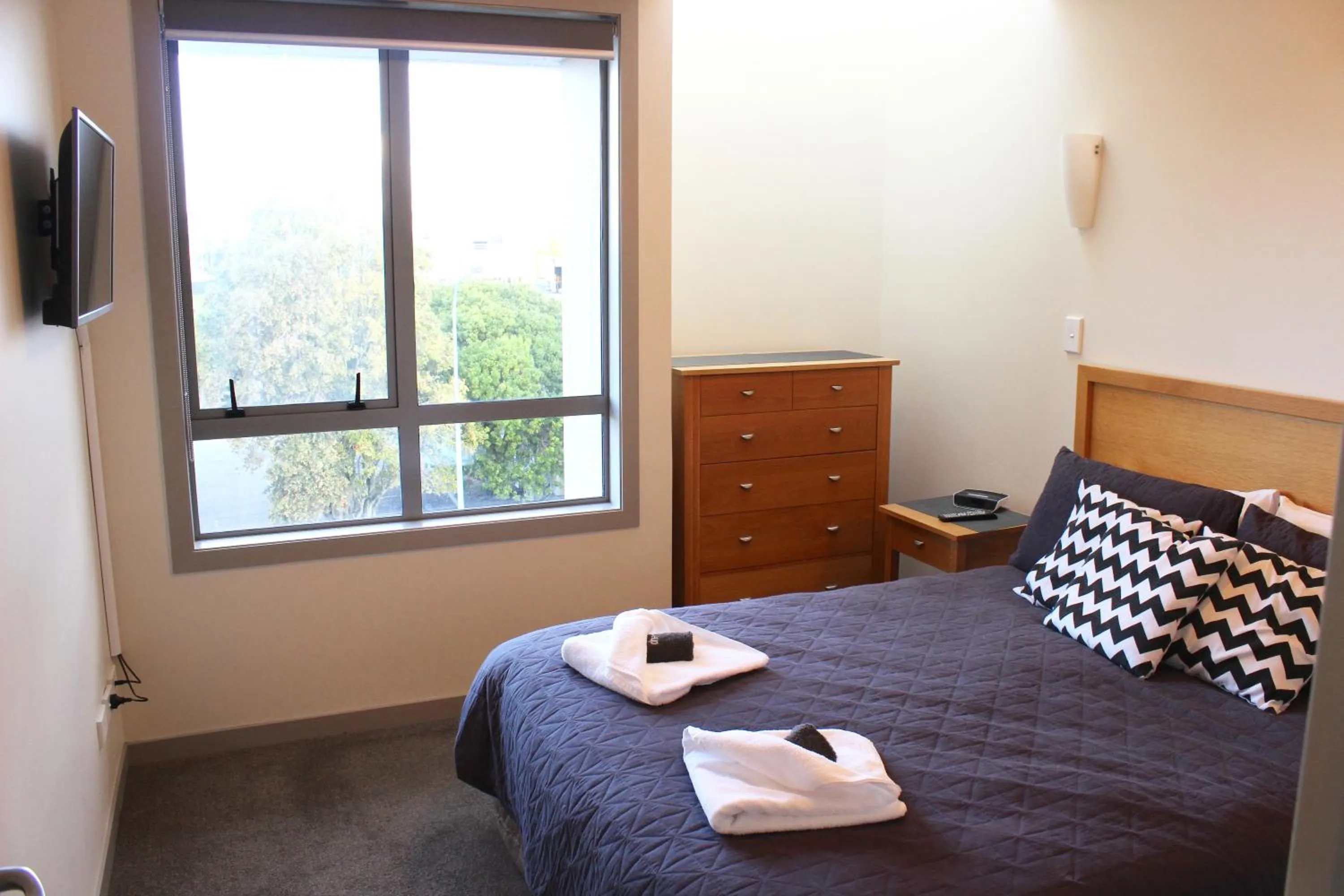 Bed in The Anchorage Apartments