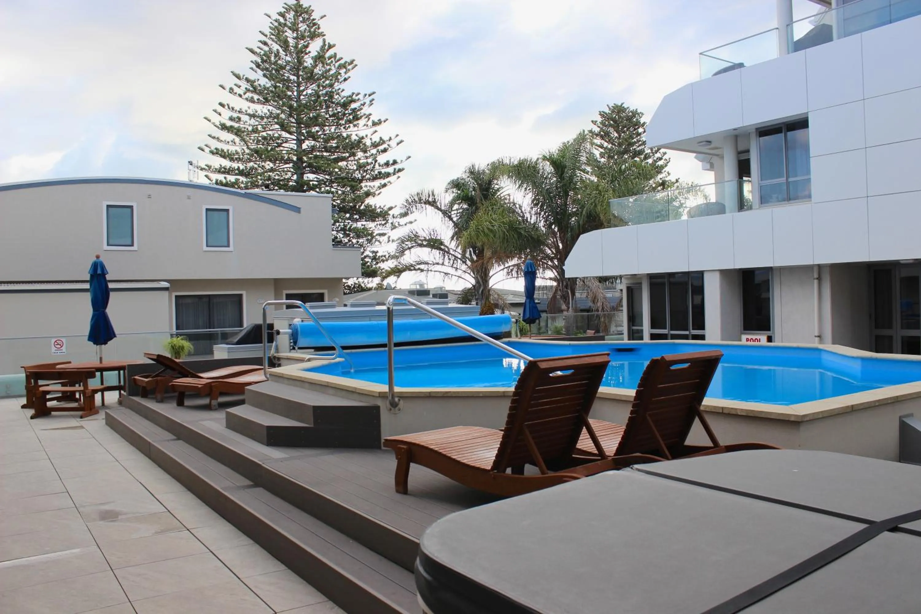 The Anchorage Apartments