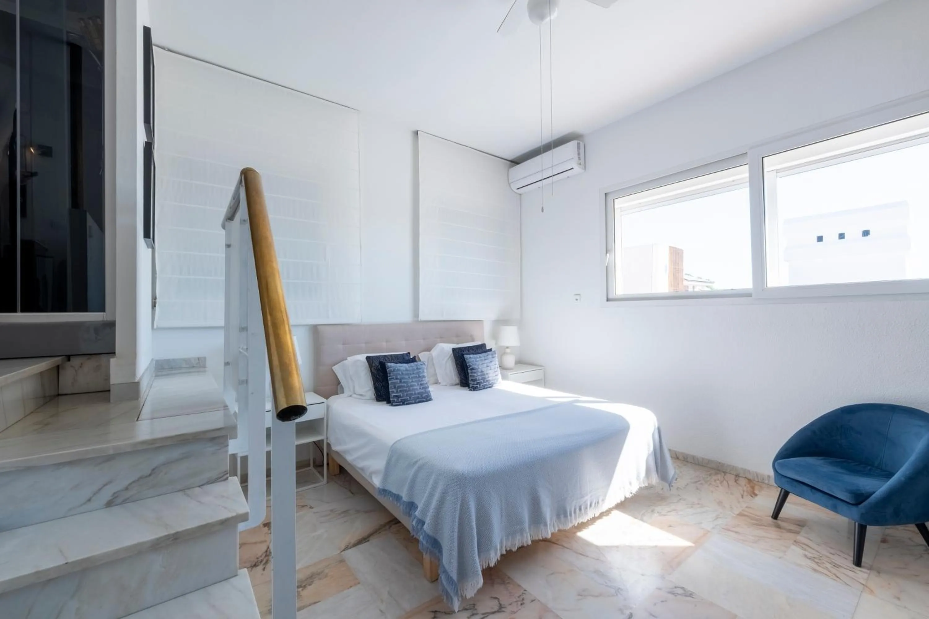 Bedroom, Bed in Hotel B&B Casa Arena Sevilla