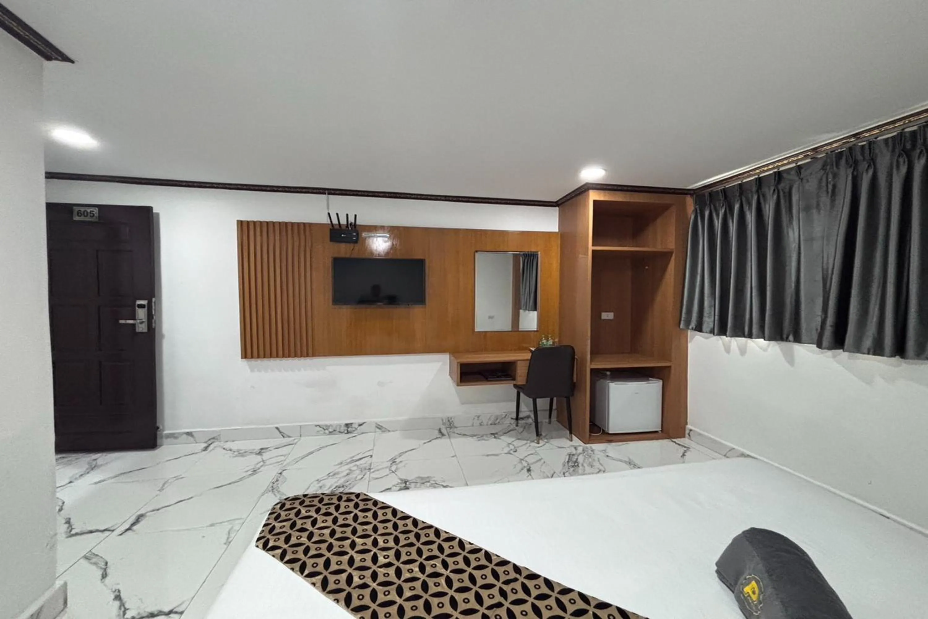 Bed in Papa Ji Hotel and Restaurant