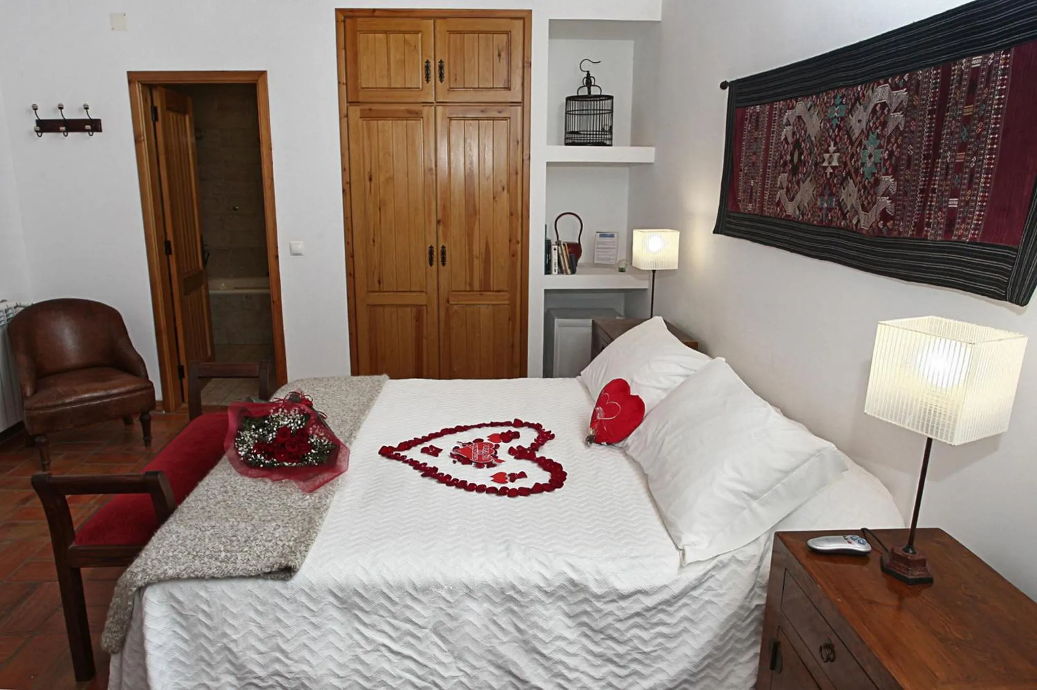 Photo of the whole room, Bed in Quinta do Chocalhinho Agroturismo & SPA