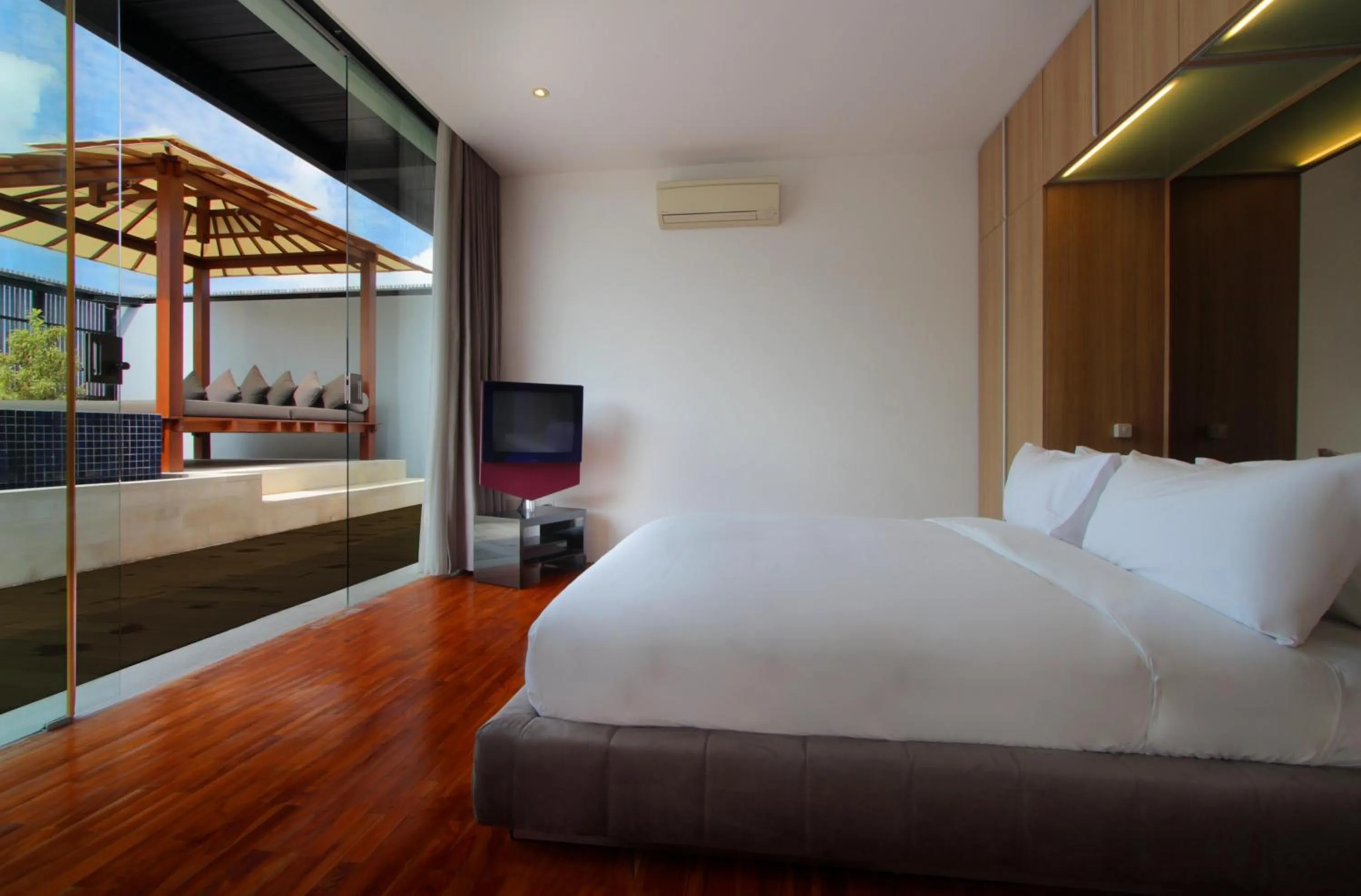 Bedroom, Bed in One Eleven