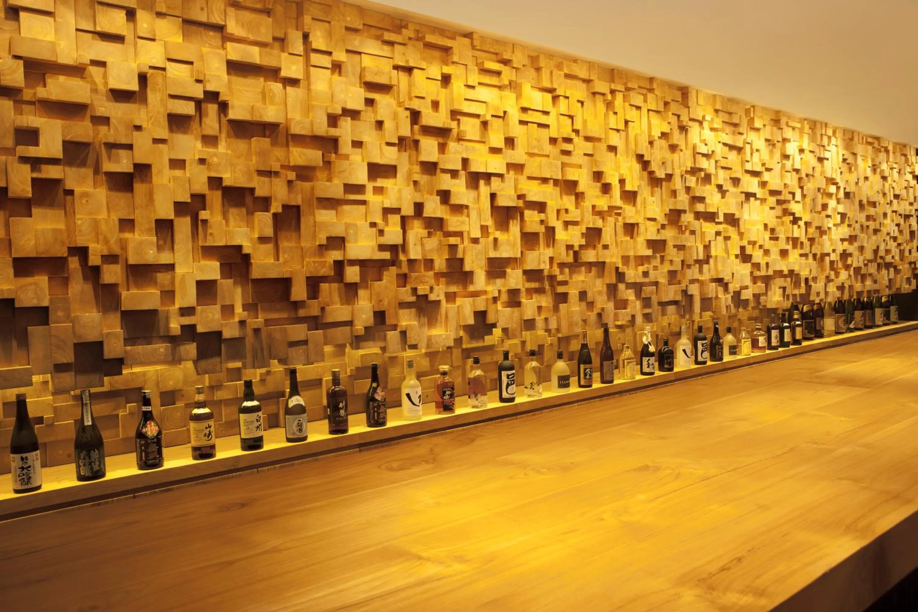 Restaurant/places to eat in One Eleven