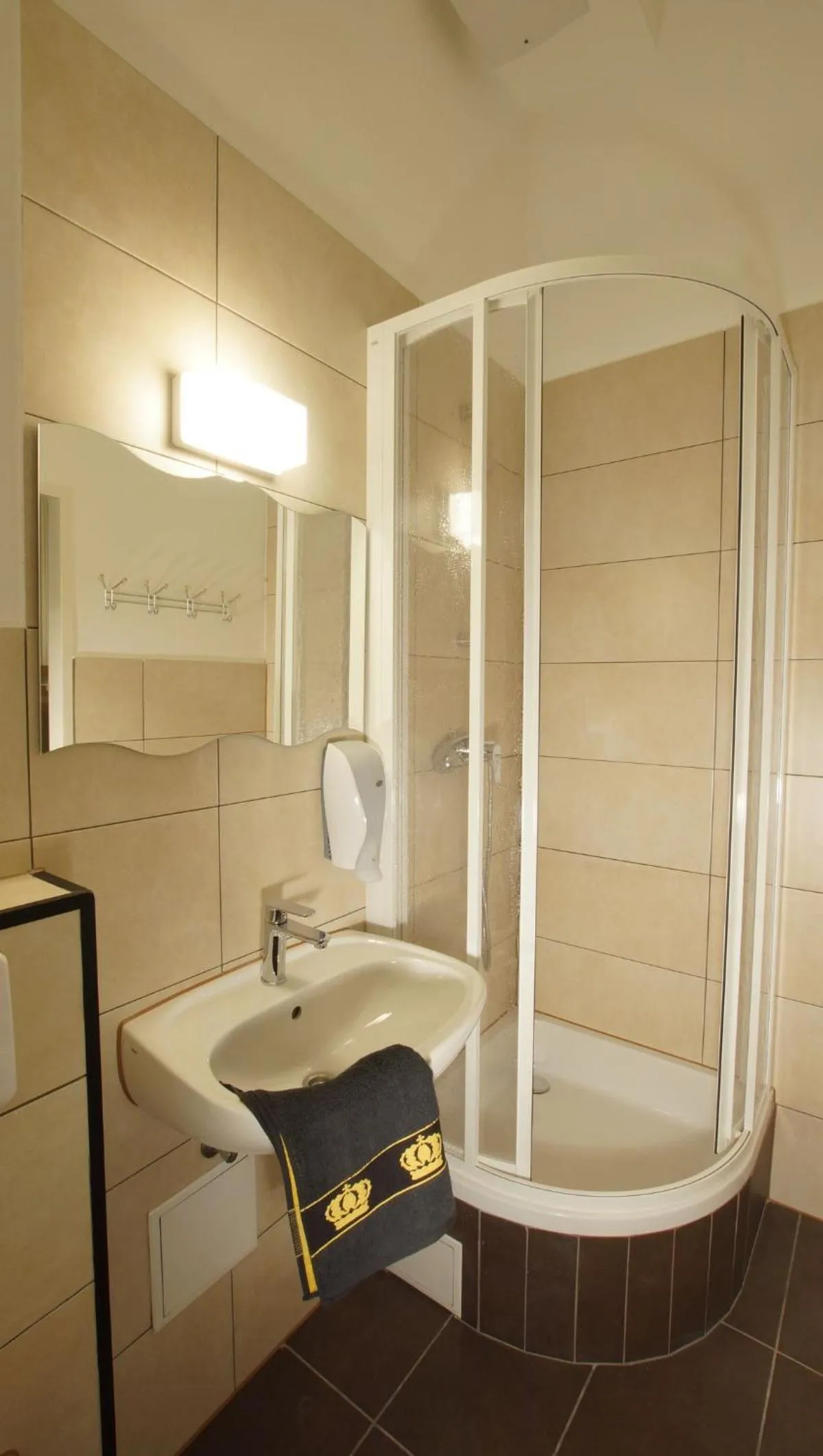 Bathroom in Westend City Hostel