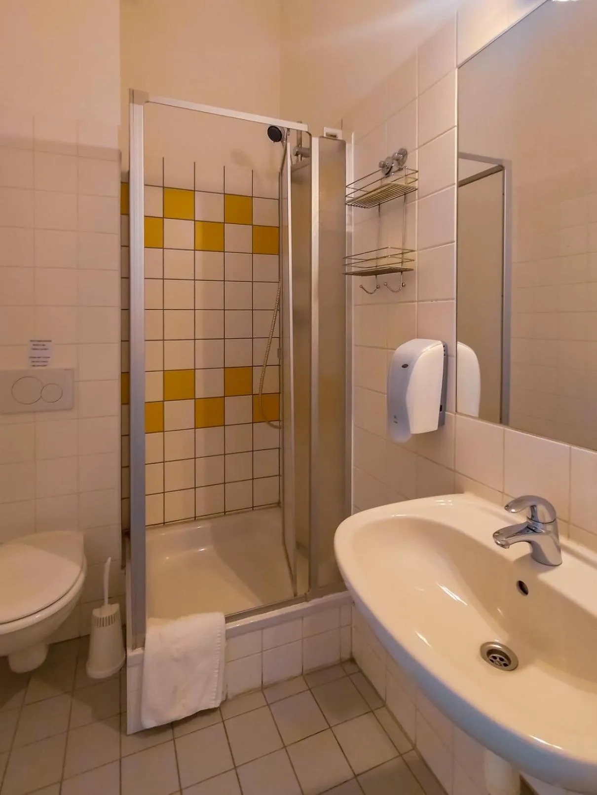 Bathroom in Westend City Hostel