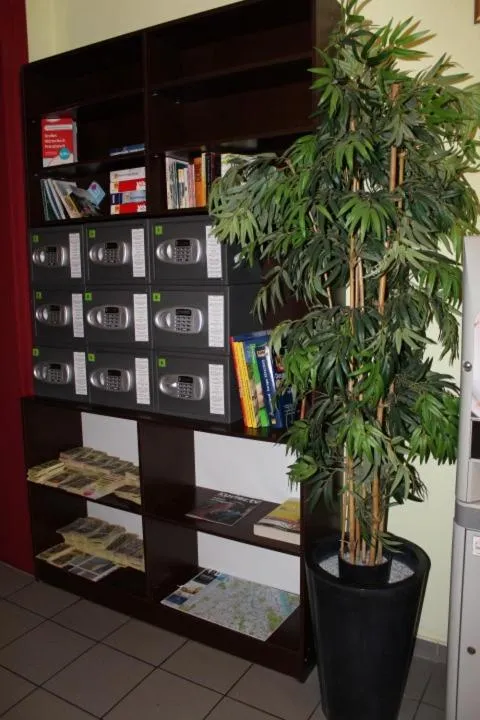 Lobby or reception in Westend City Hostel