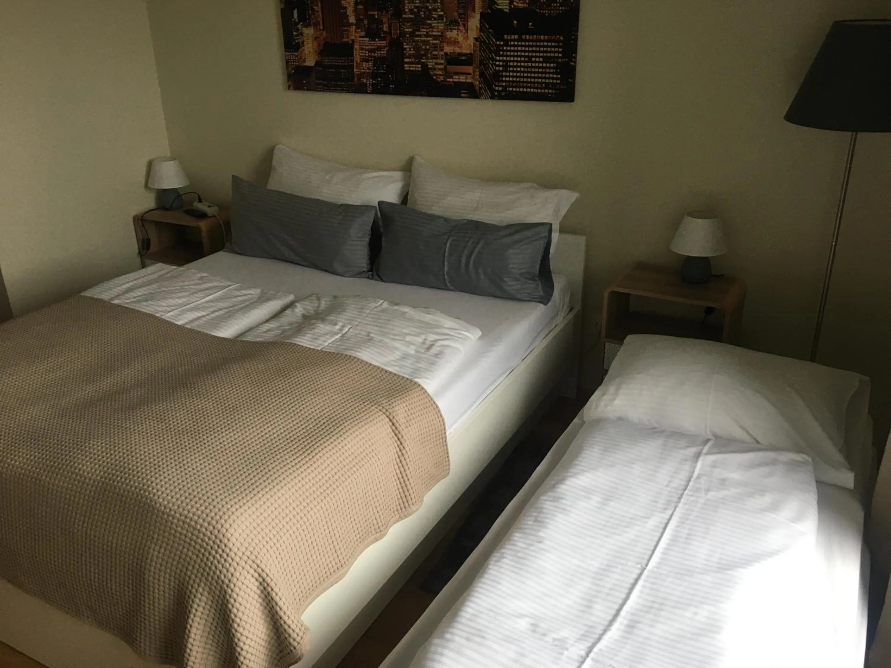 Bed in Premium Apartment München Messe