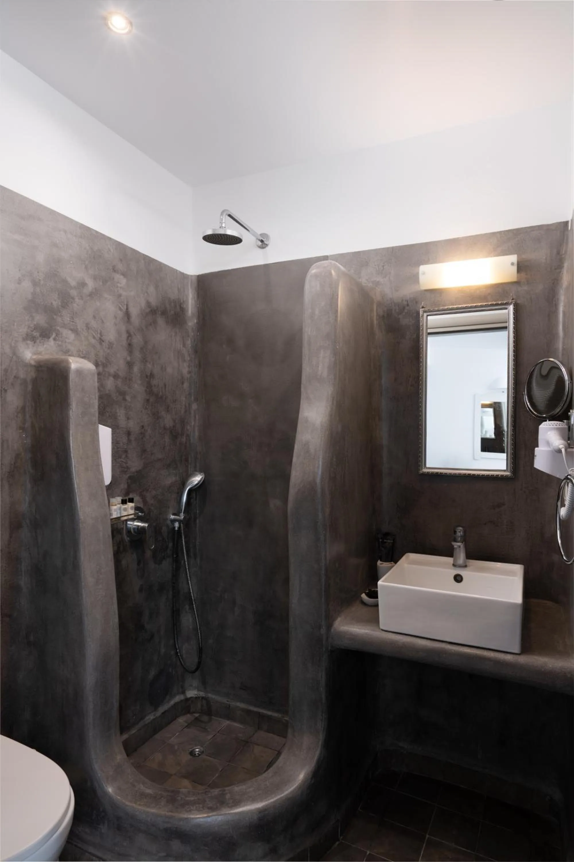 Bathroom in Goulielmos Hotel & Spa