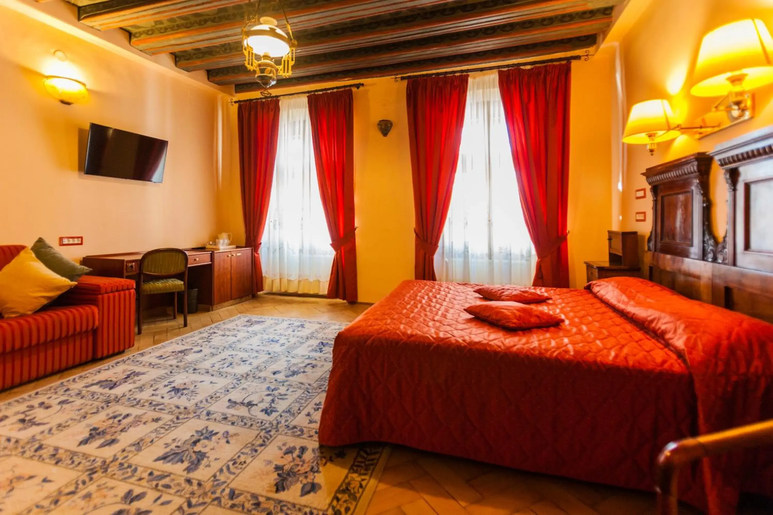 Deluxe Double Room with Mountain View in Casa Wagner Deluxe Double Room with Mountain View in Casa Wagner