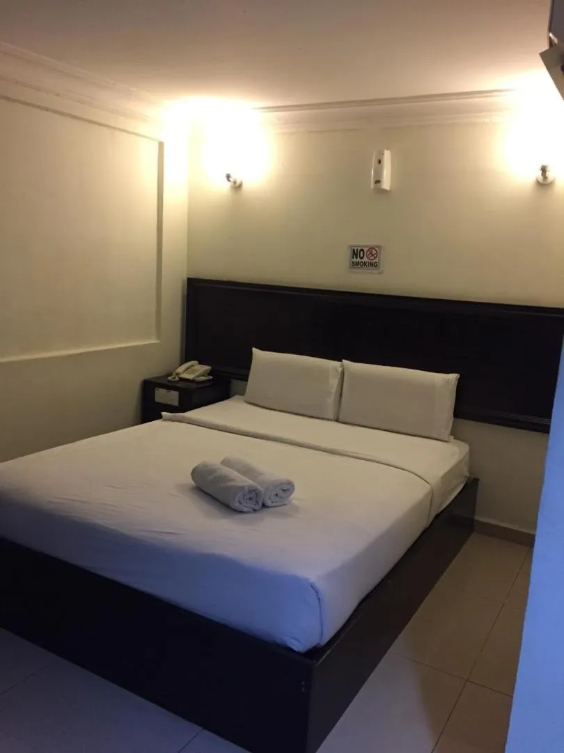 Bed in Hotel Bintang Indah