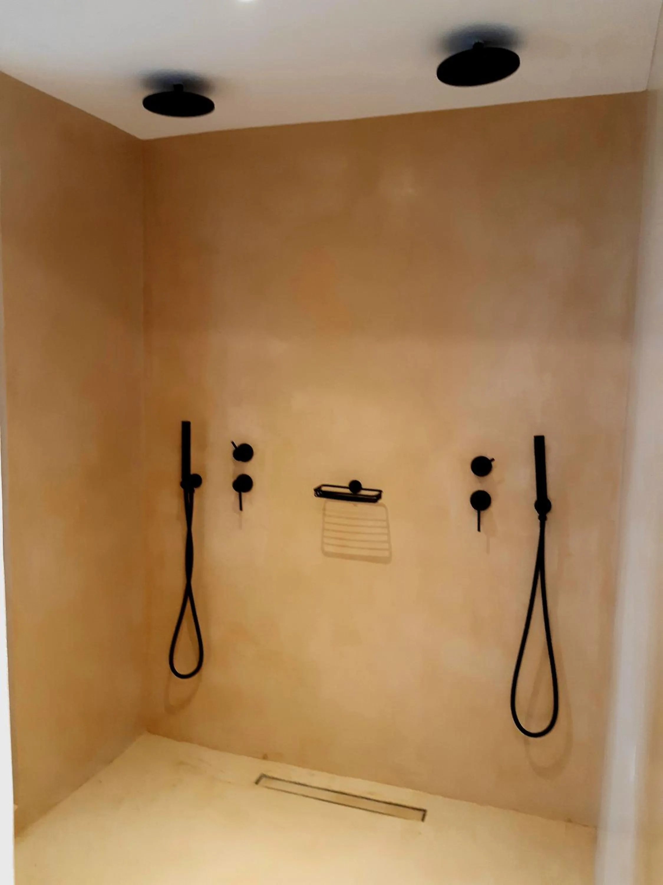 Shower in KLIDON Dreamy Living Suites