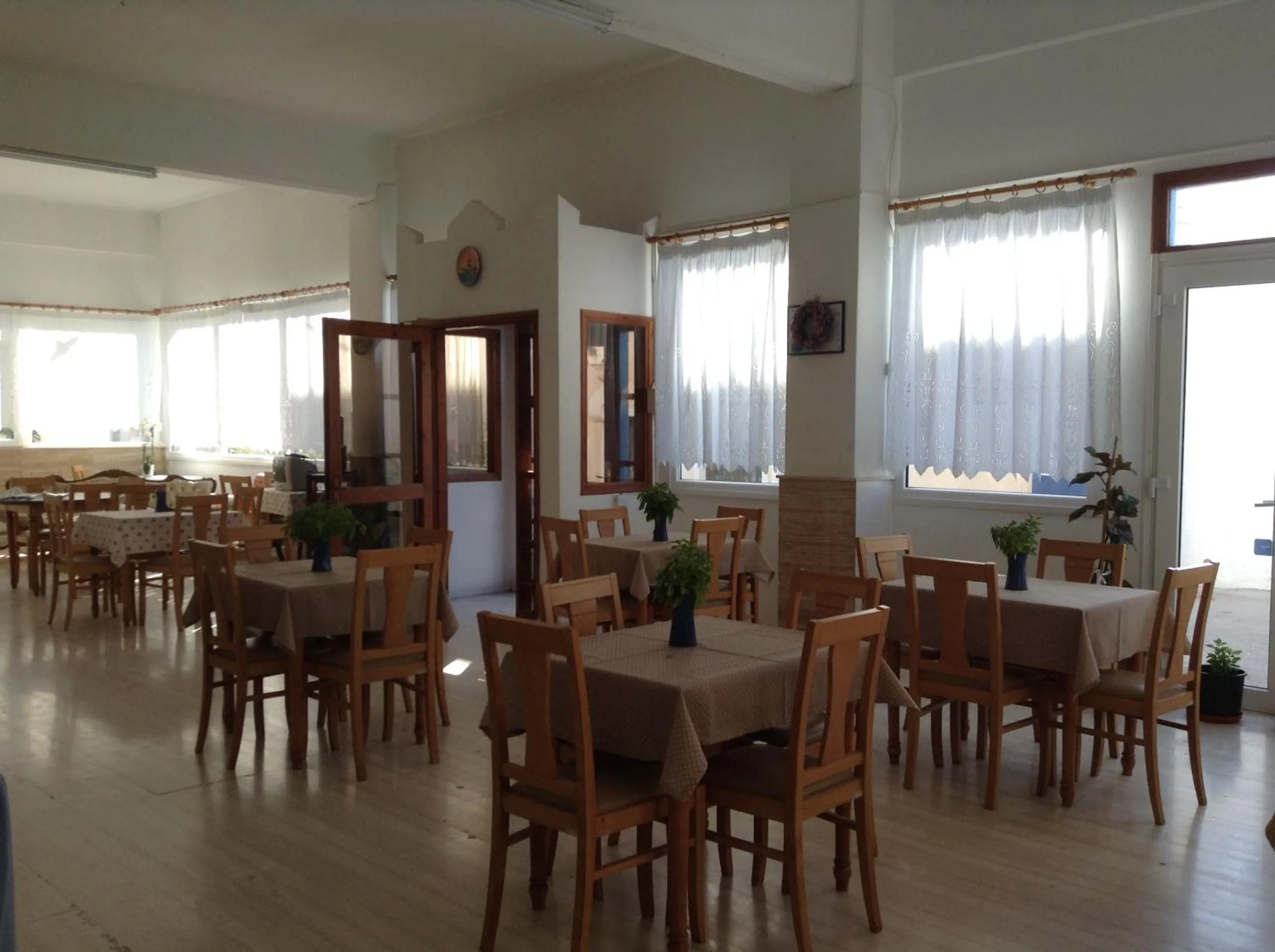 Restaurant/places to eat in Hotel Meltemi