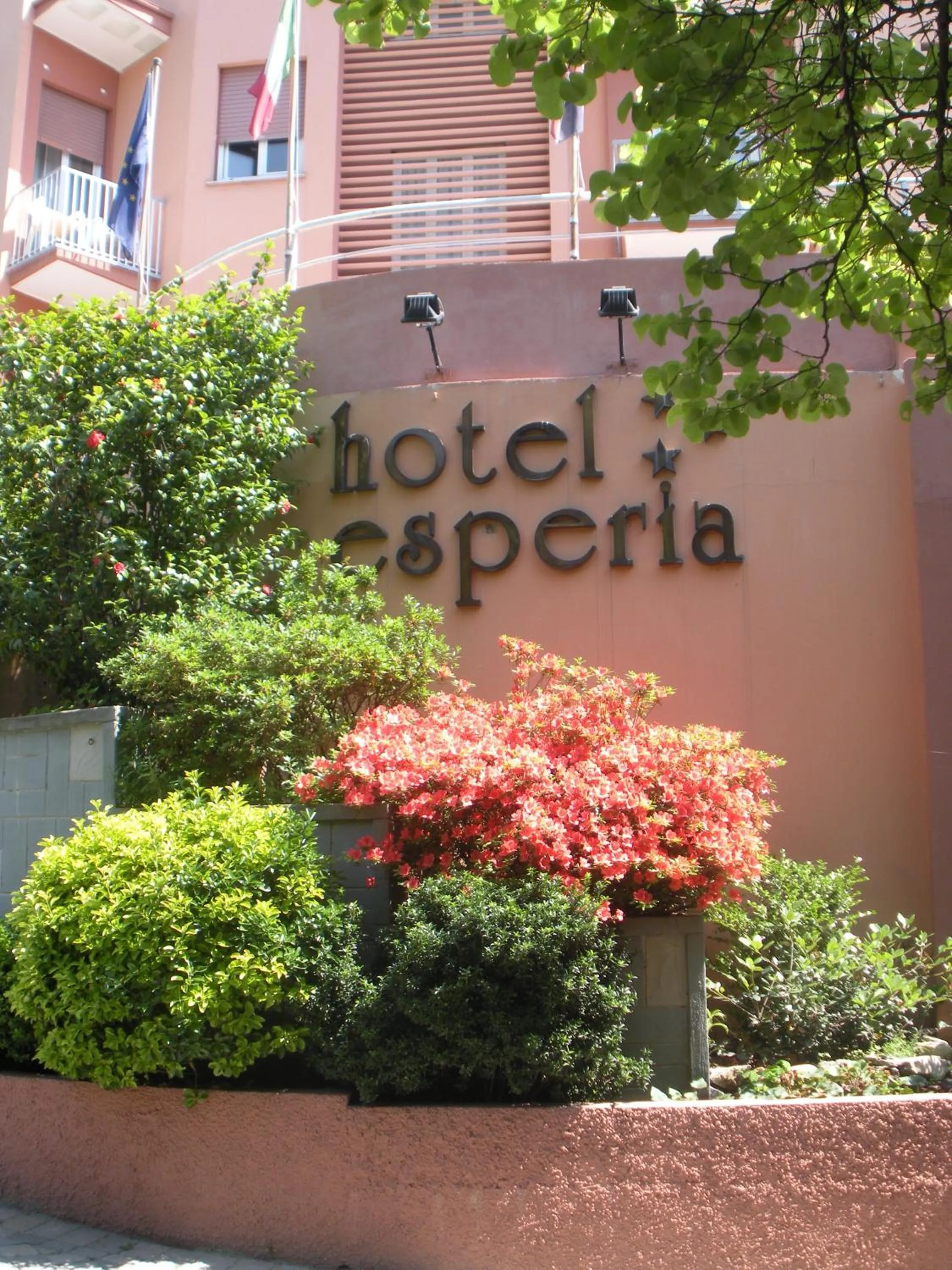 Facade/entrance in Hotel Esperia