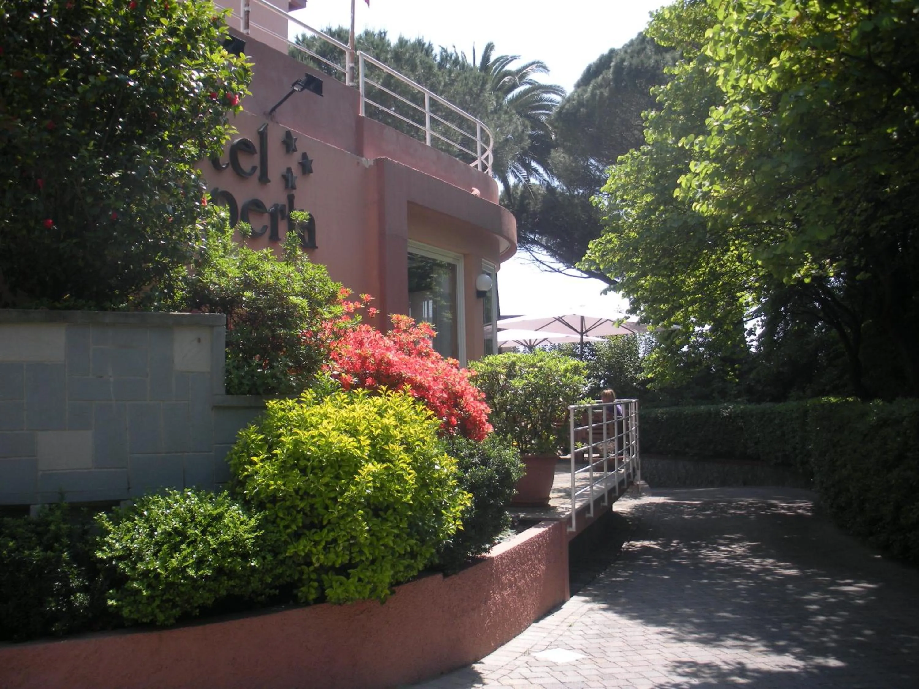 Facade/entrance in Hotel Esperia