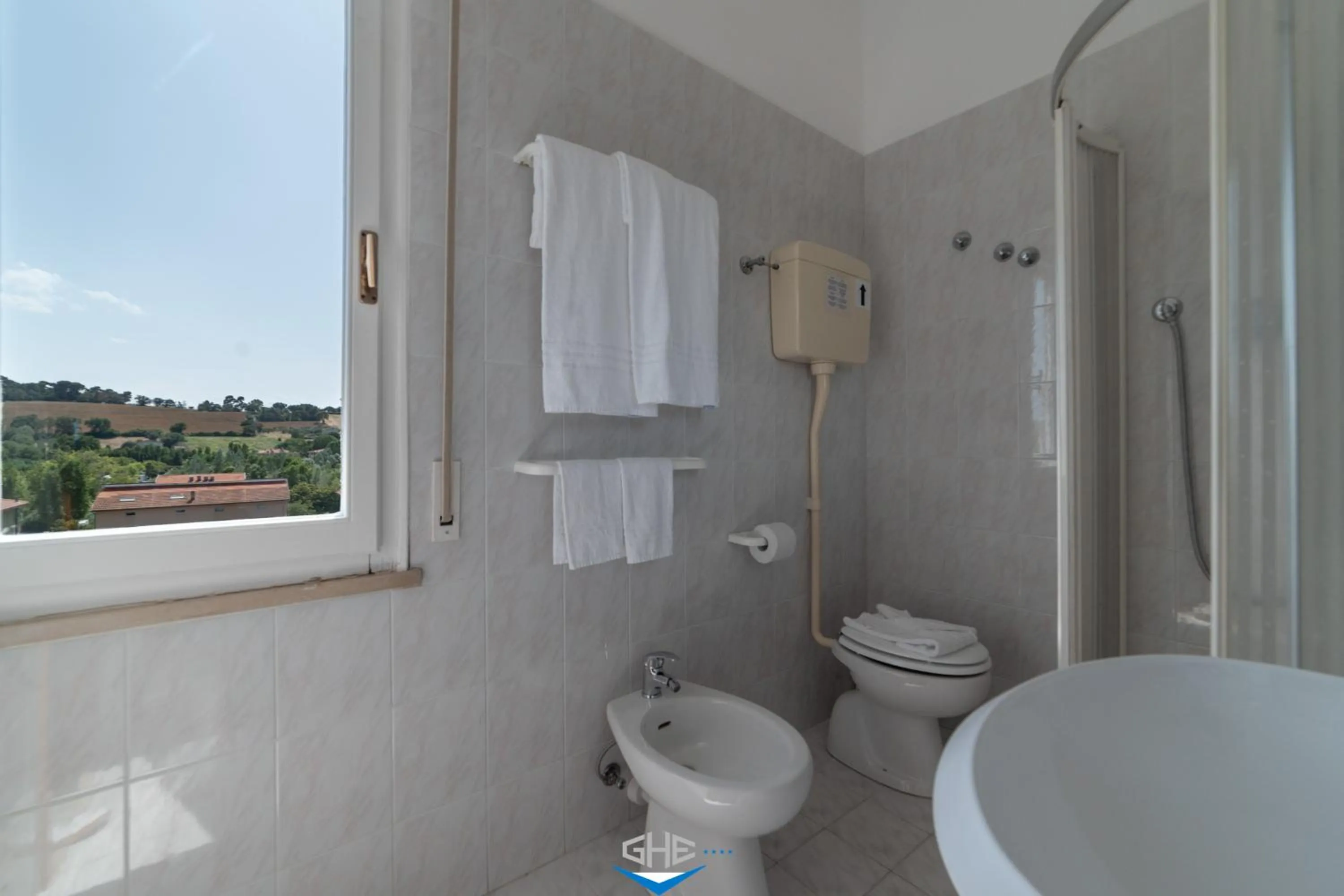 Shower in Grand Hotel Excelsior