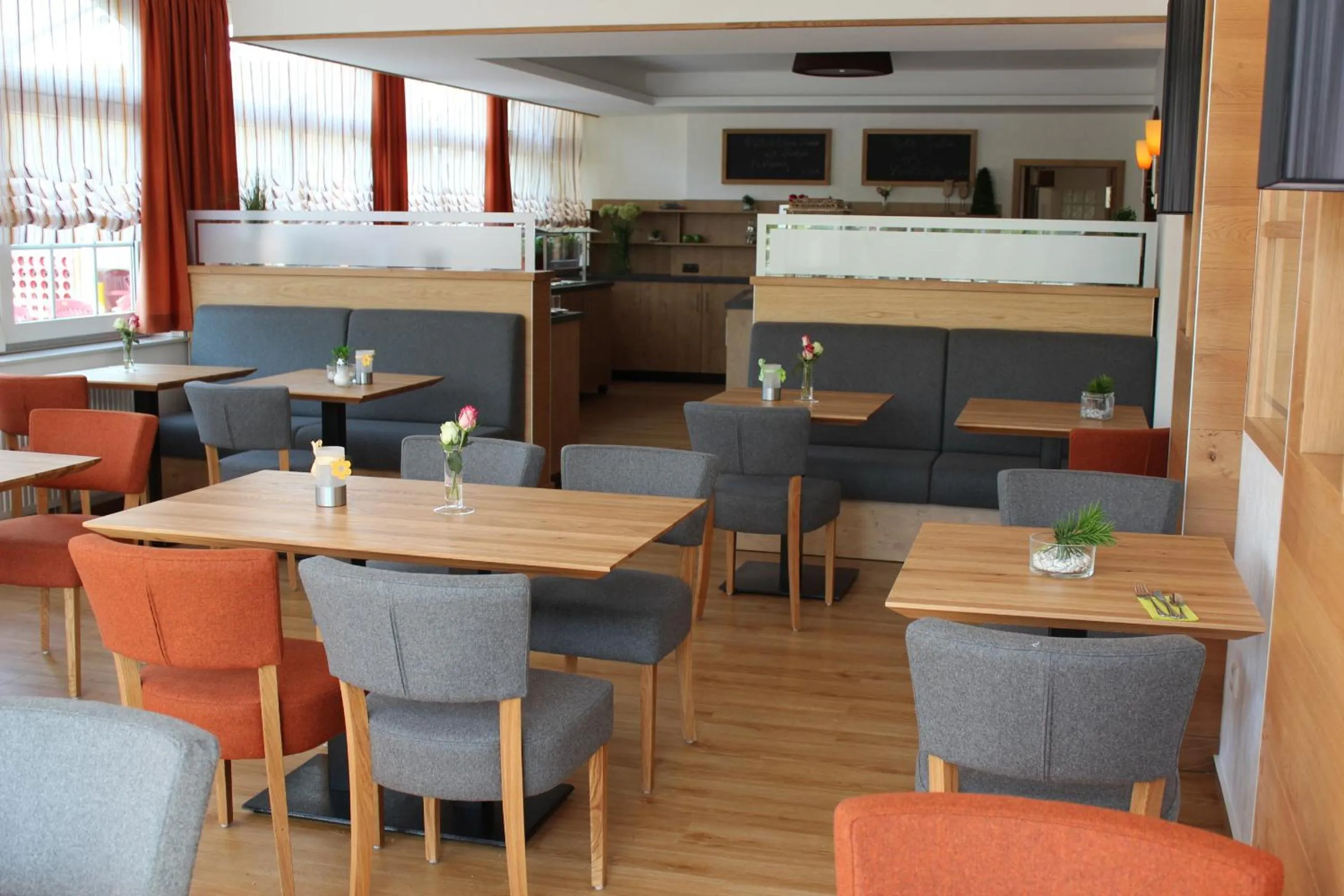 Restaurant/places to eat in Hotel Ripken