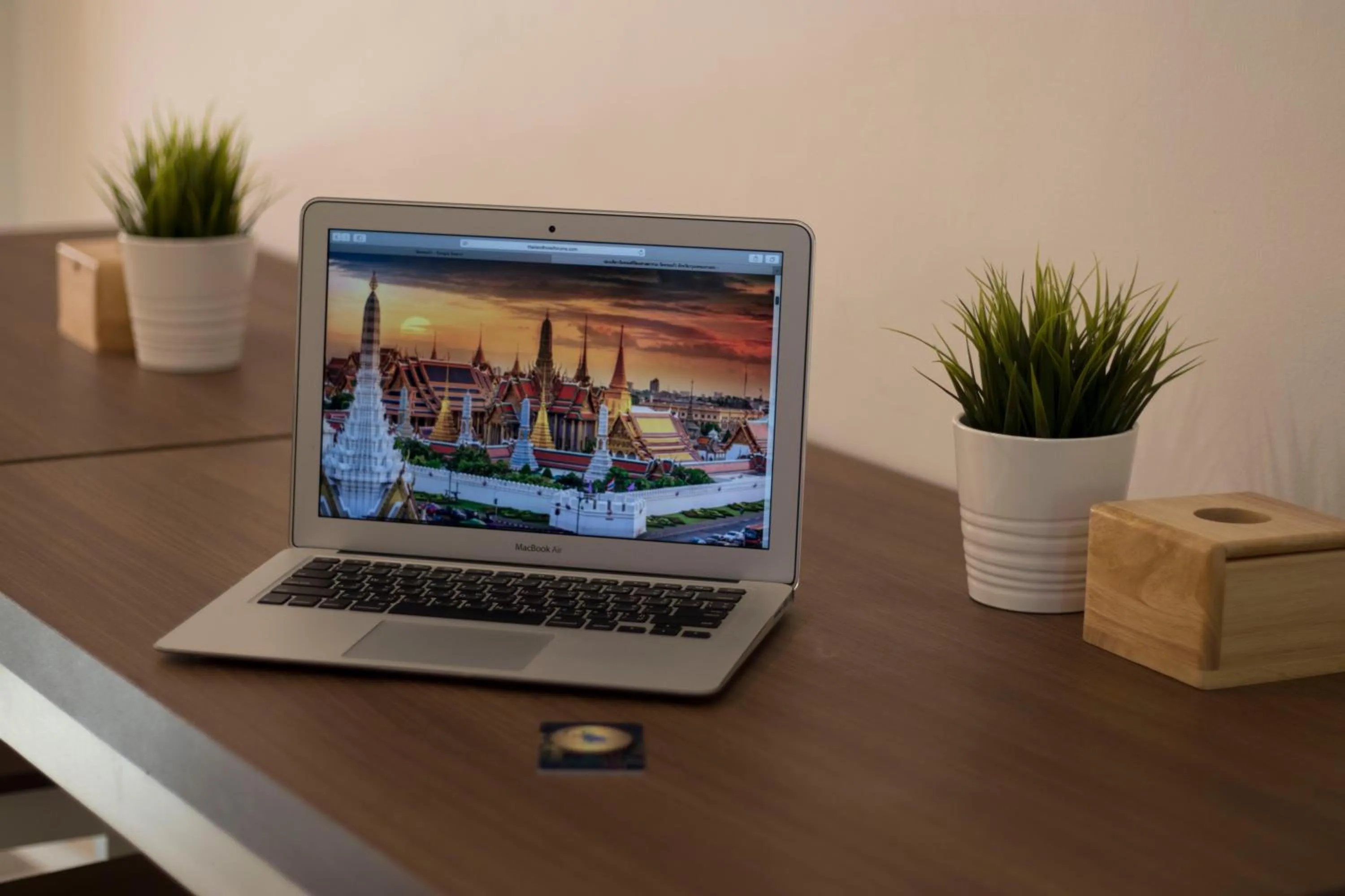 The LOL Elephant Hostel