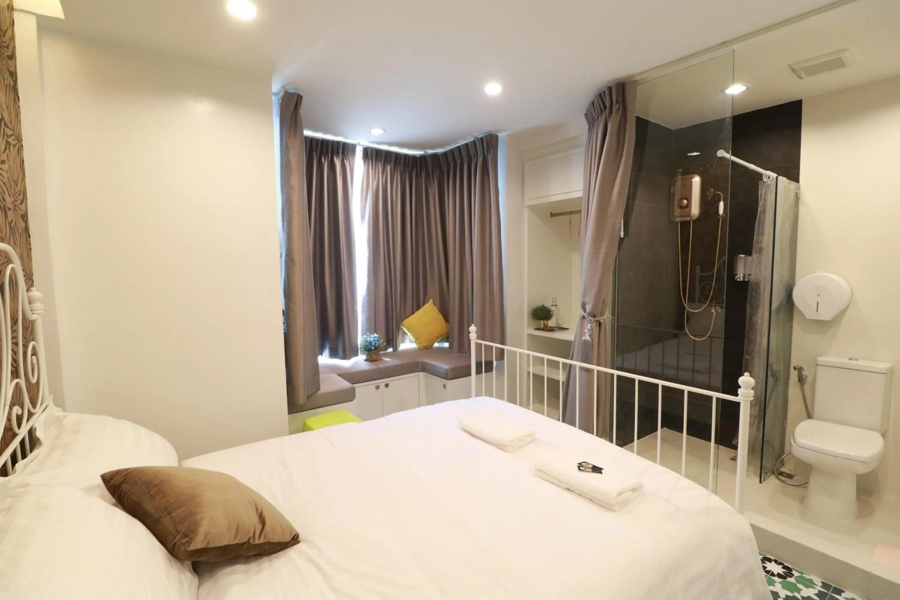 Bed in The LOL Elephant Hostel