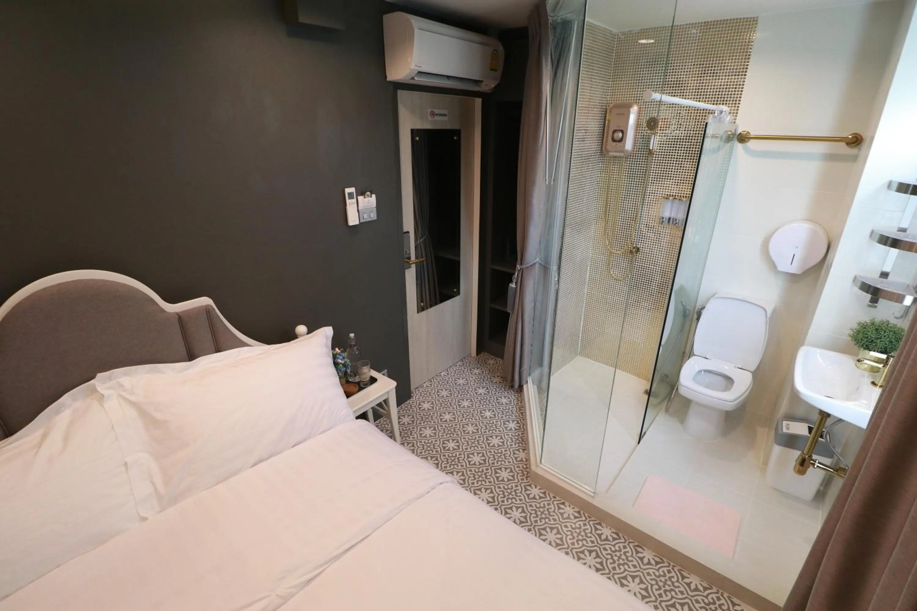 Bed in The LOL Elephant Hostel