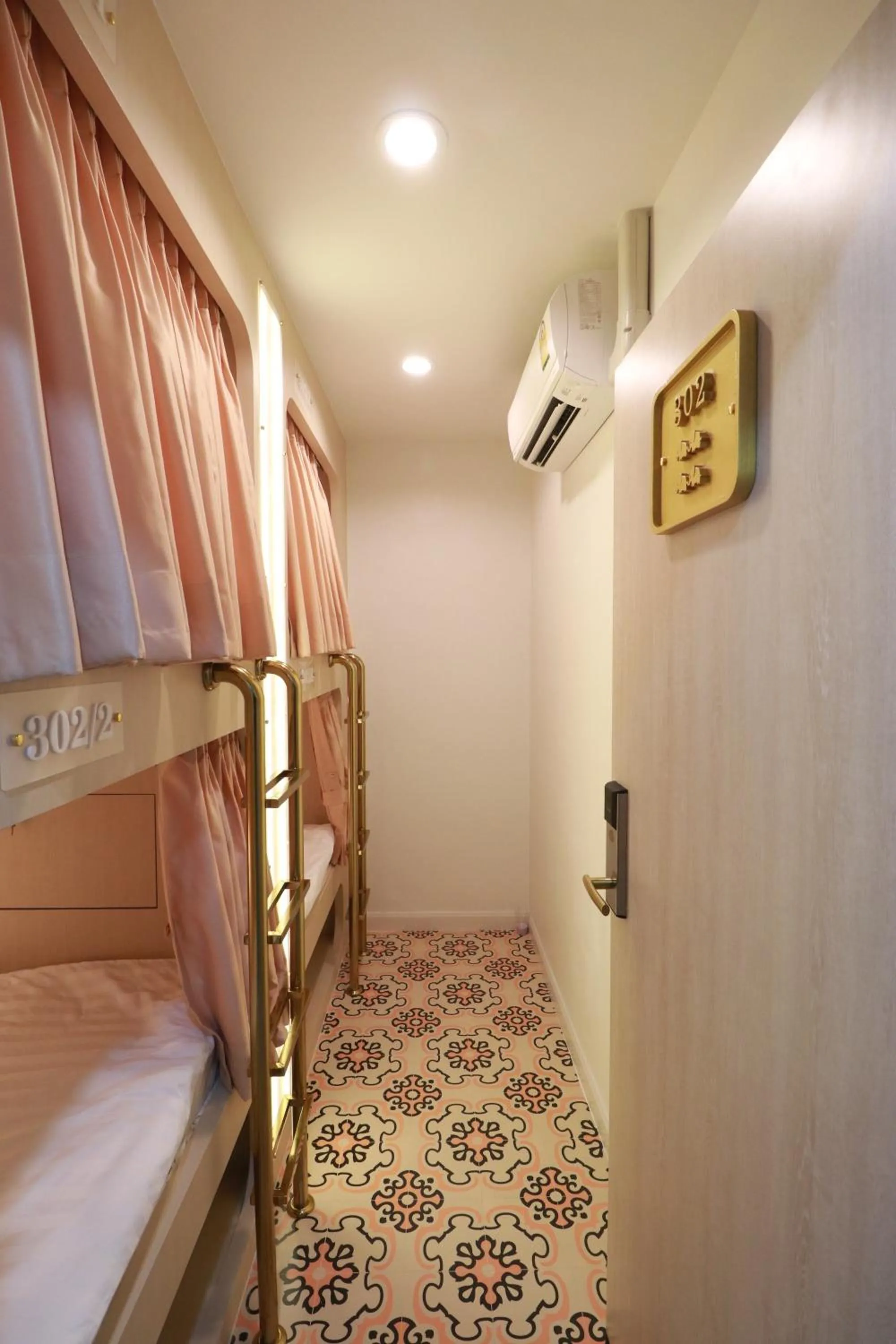 Bed in The LOL Elephant Hostel