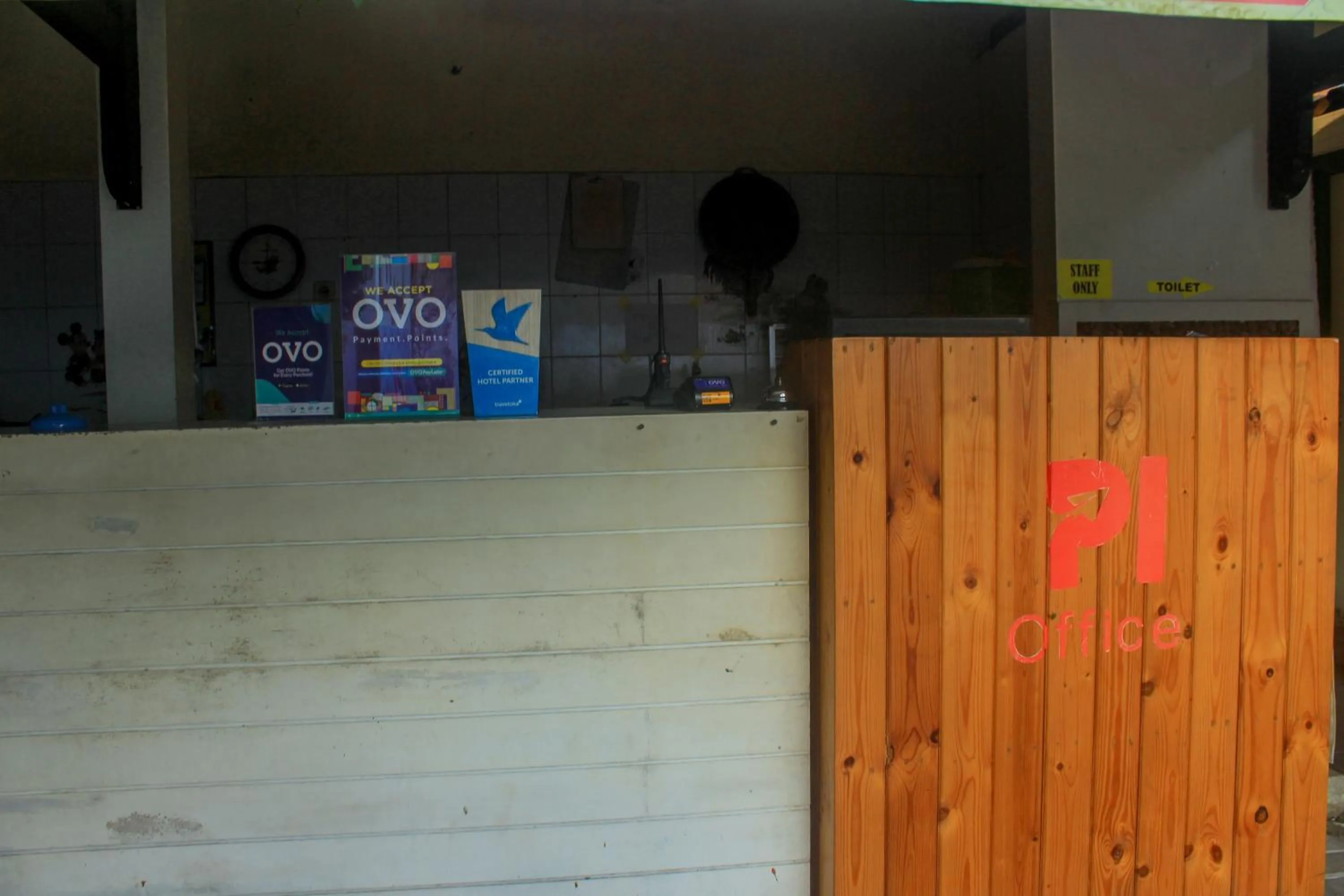 RedDoorz Plus near Taman Sari 2